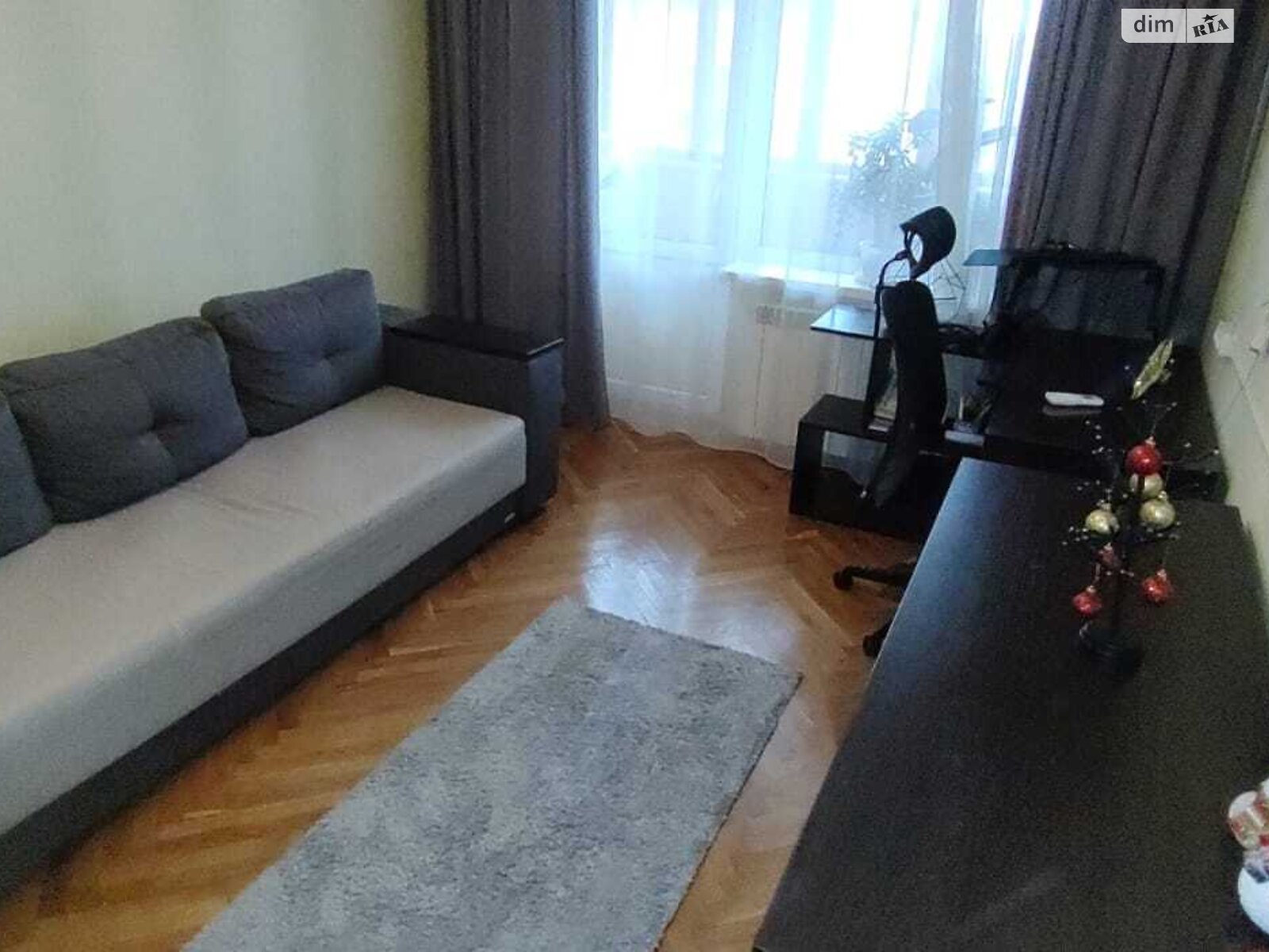 трехкомнатная квартира с мебелью в Киеве, район Оболонь, на ул. Иорданская 24 в аренду на долгий срок помесячно фото 1