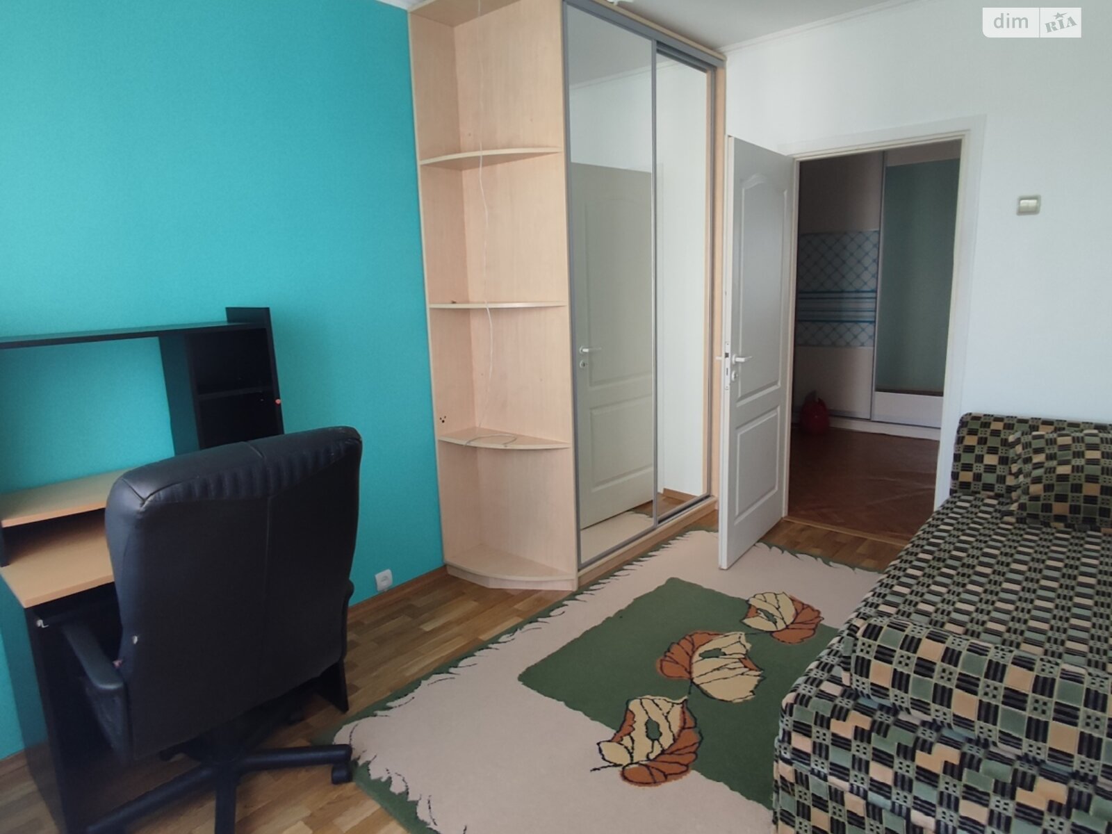 трикімнатна квартира в Києві, район Оболонь, на вул. Прирічна 29 в довготривалу оренду помісячно фото 1 трикімнатна квартира в Києві, район Оболонь, на вул. Прирічна 29 в довготривалу оренду помісячно фото 1