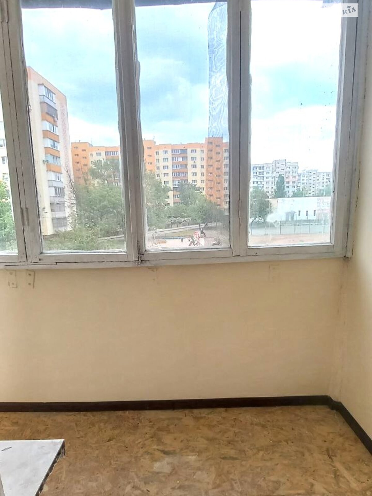 двухкомнатная квартира без мебели в Киеве, район Оболонь, на ул. Северная 54 в аренду на долгий срок помесячно фото 1 двухкомнатная квартира без мебели в Киеве, район Оболонь, на ул. Северная 54 в аренду на долгий срок помесячно фото 1