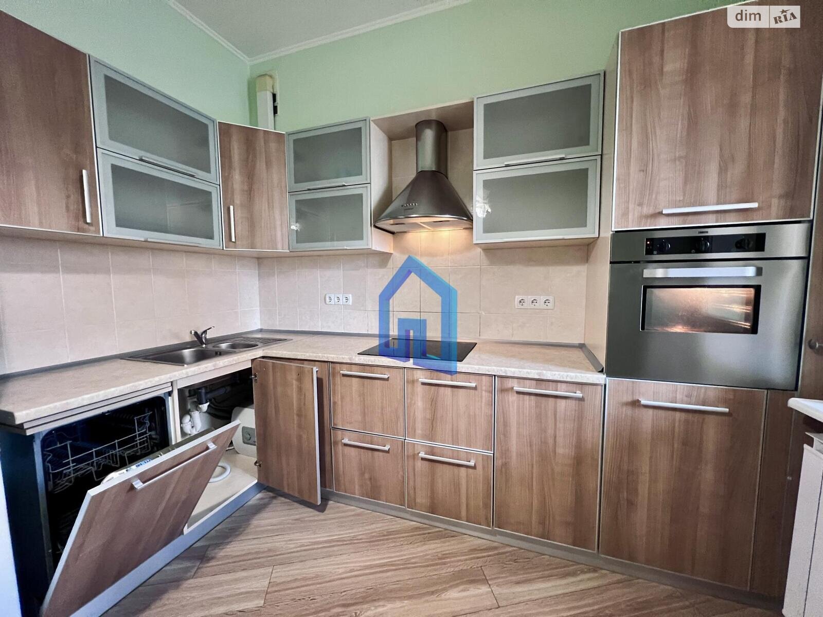 однокімнатна квартира в Києві, район Оболонь, на просп. Володимира Івасюка 10А в довготривалу оренду помісячно фото 1 однокімнатна квартира в Києві, район Оболонь, на просп. Володимира Івасюка 10А в довготривалу оренду помісячно фото 1