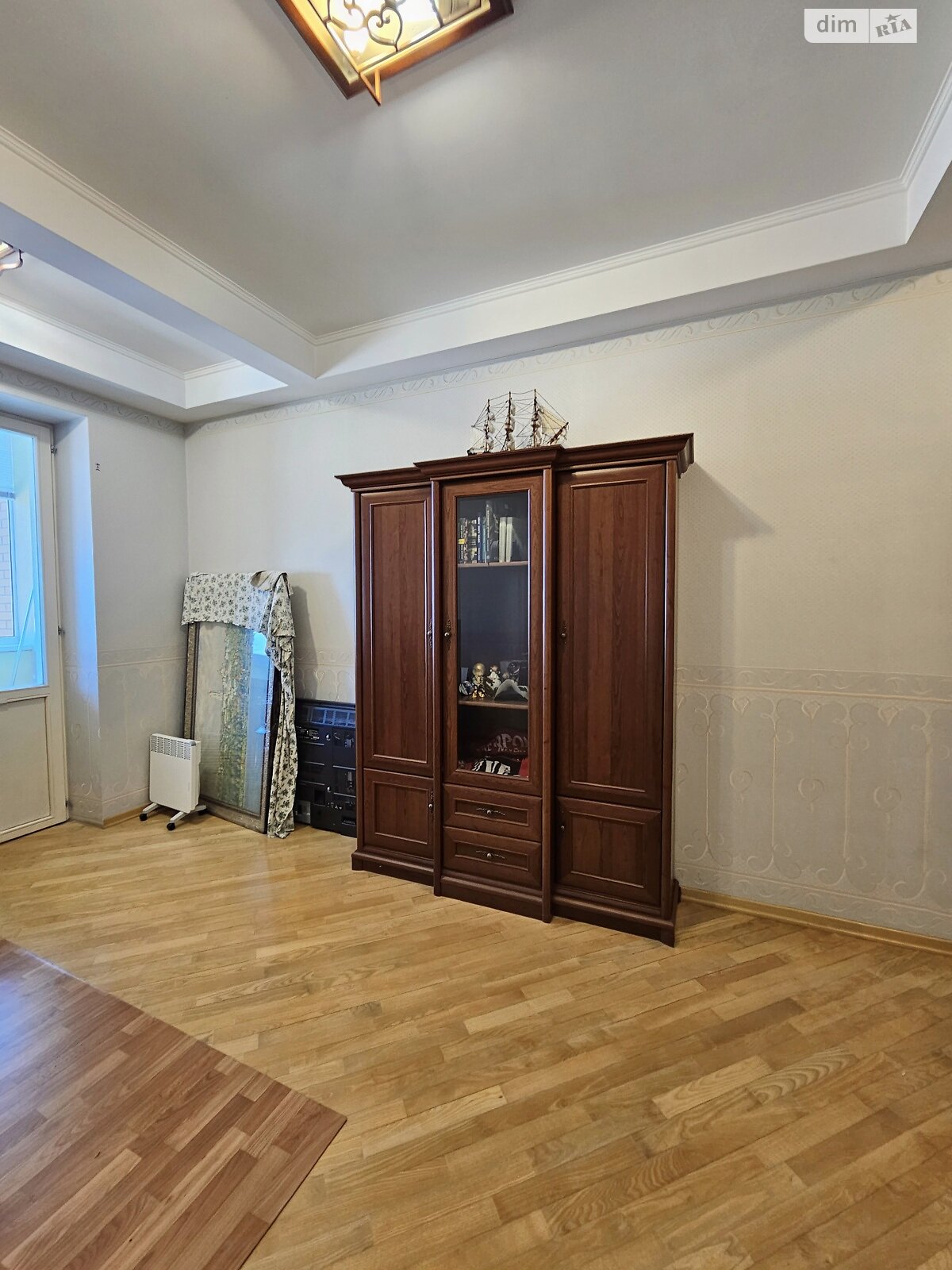 чотирикімнатна квартира з ремонтом в Києві, район Оболонь, на просп. Володимира Івасюка 8 в довготривалу оренду помісячно фото 1 чотирикімнатна квартира з ремонтом в Києві, район Оболонь, на просп. Володимира Івасюка 8 в довготривалу оренду помісячно фото 1