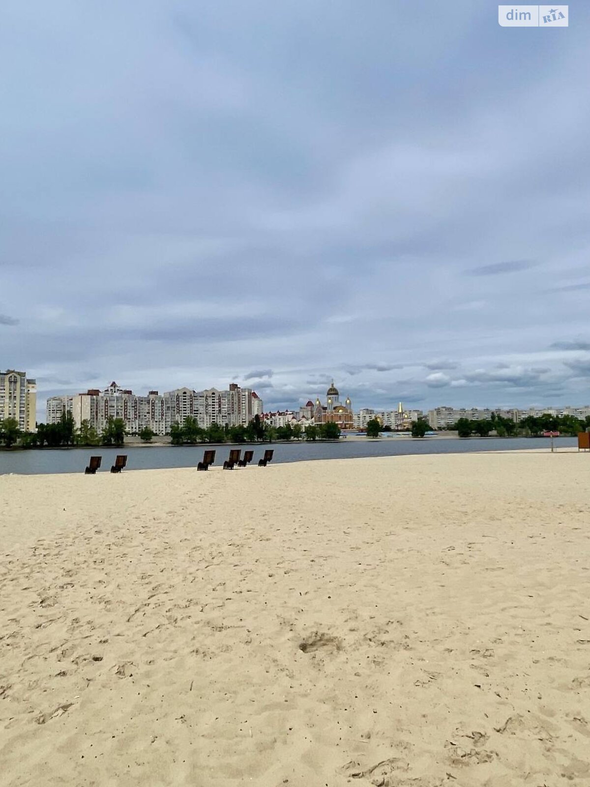 трикімнатна квартира в Києві, район undefined, на просп. Володимира Івасюка 18А в довготривалу оренду помісячно фото 1 трикімнатна квартира в Києві, район undefined, на просп. Володимира Івасюка 18А в довготривалу оренду помісячно фото 1