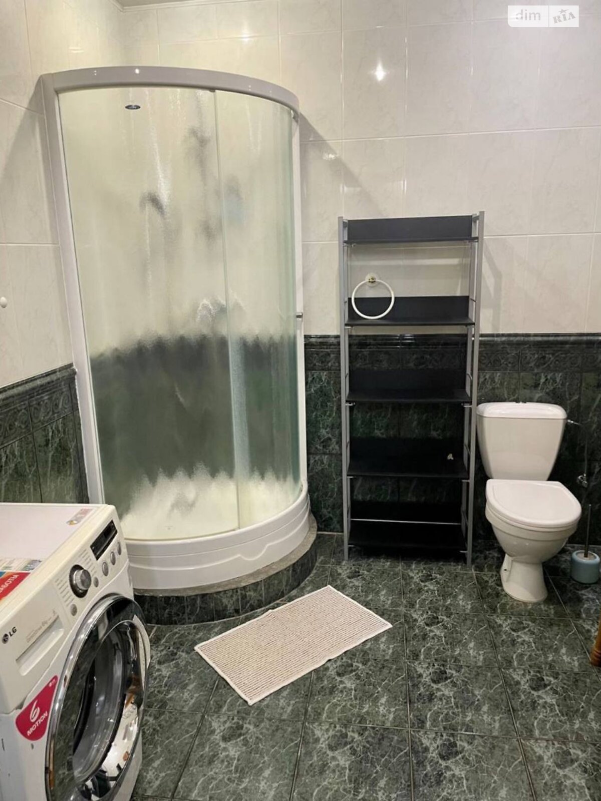 трикімнатна квартира в Києві, район undefined, на просп. Володимира Івасюка 18А в довготривалу оренду помісячно фото 1 трикімнатна квартира в Києві, район undefined, на просп. Володимира Івасюка 18А в довготривалу оренду помісячно фото 1