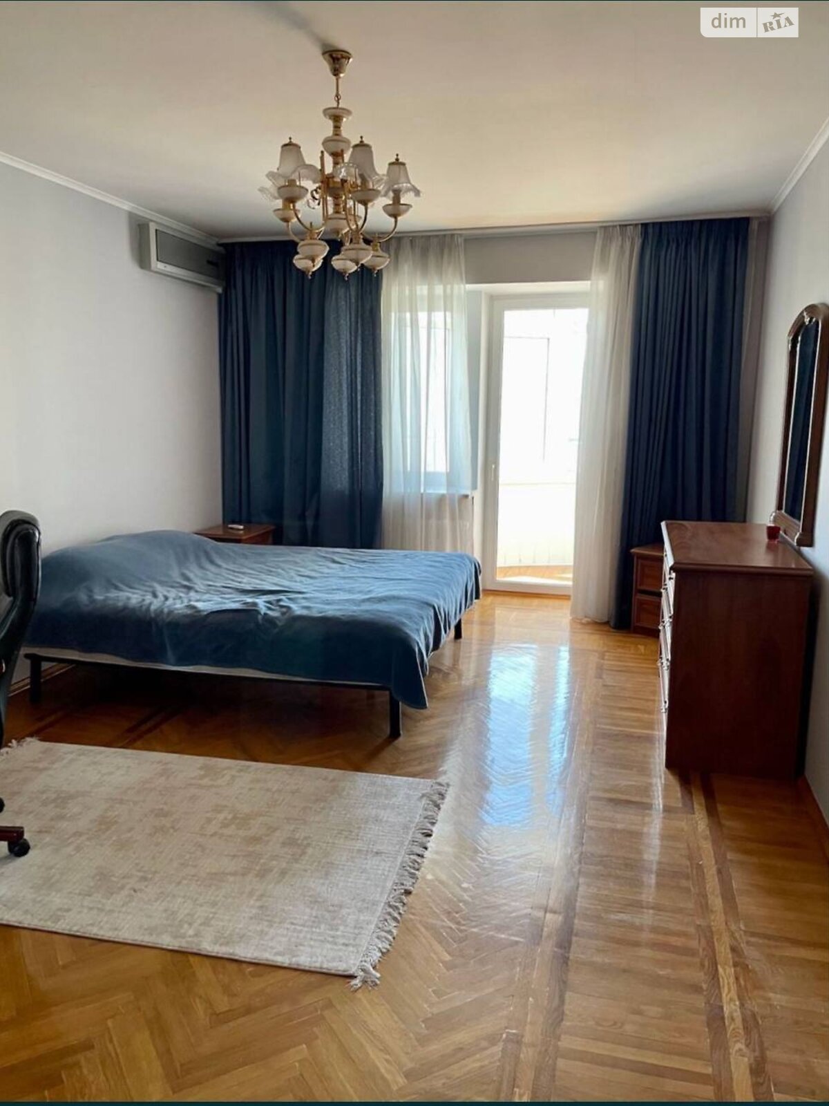 трикімнатна квартира в Києві, район undefined, на просп. Володимира Івасюка 18А в довготривалу оренду помісячно фото 1 трикімнатна квартира в Києві, район undefined, на просп. Володимира Івасюка 18А в довготривалу оренду помісячно фото 1