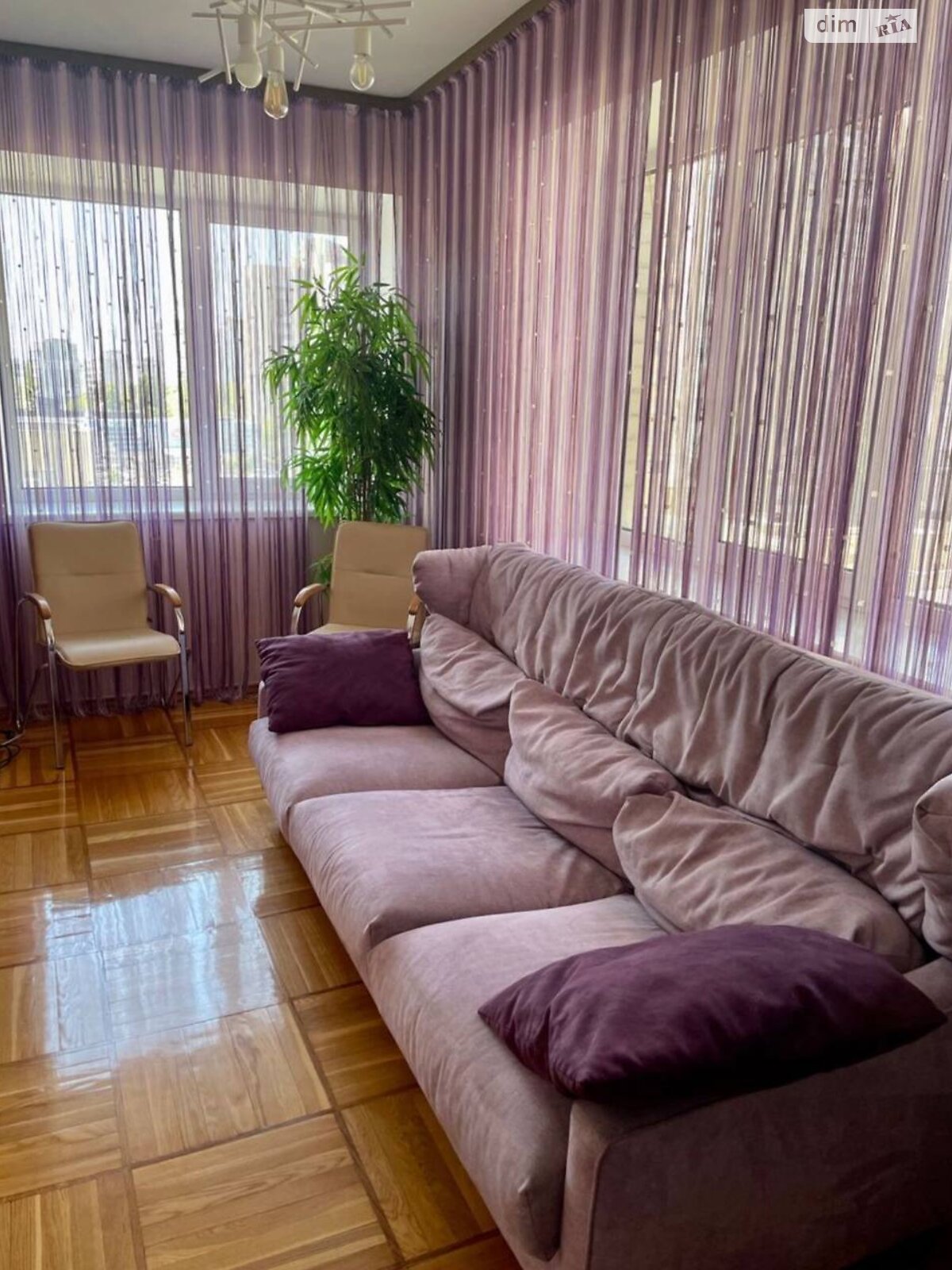 трикімнатна квартира в Києві, район undefined, на просп. Володимира Івасюка 18А в довготривалу оренду помісячно фото 1 трикімнатна квартира в Києві, район undefined, на просп. Володимира Івасюка 18А в довготривалу оренду помісячно фото 1