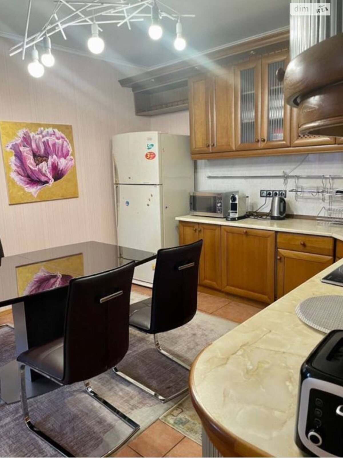 трикімнатна квартира в Києві, район undefined, на просп. Володимира Івасюка 18А в довготривалу оренду помісячно фото 1 трикімнатна квартира в Києві, район undefined, на просп. Володимира Івасюка 18А в довготривалу оренду помісячно фото 1