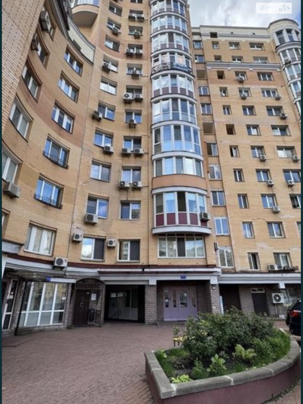 однокімнатна квартира в Києві, район Оболонь, на просп. Володимира Івасюка 6 в довготривалу оренду помісячно фото 1 однокімнатна квартира в Києві, район Оболонь, на просп. Володимира Івасюка 6 в довготривалу оренду помісячно фото 1