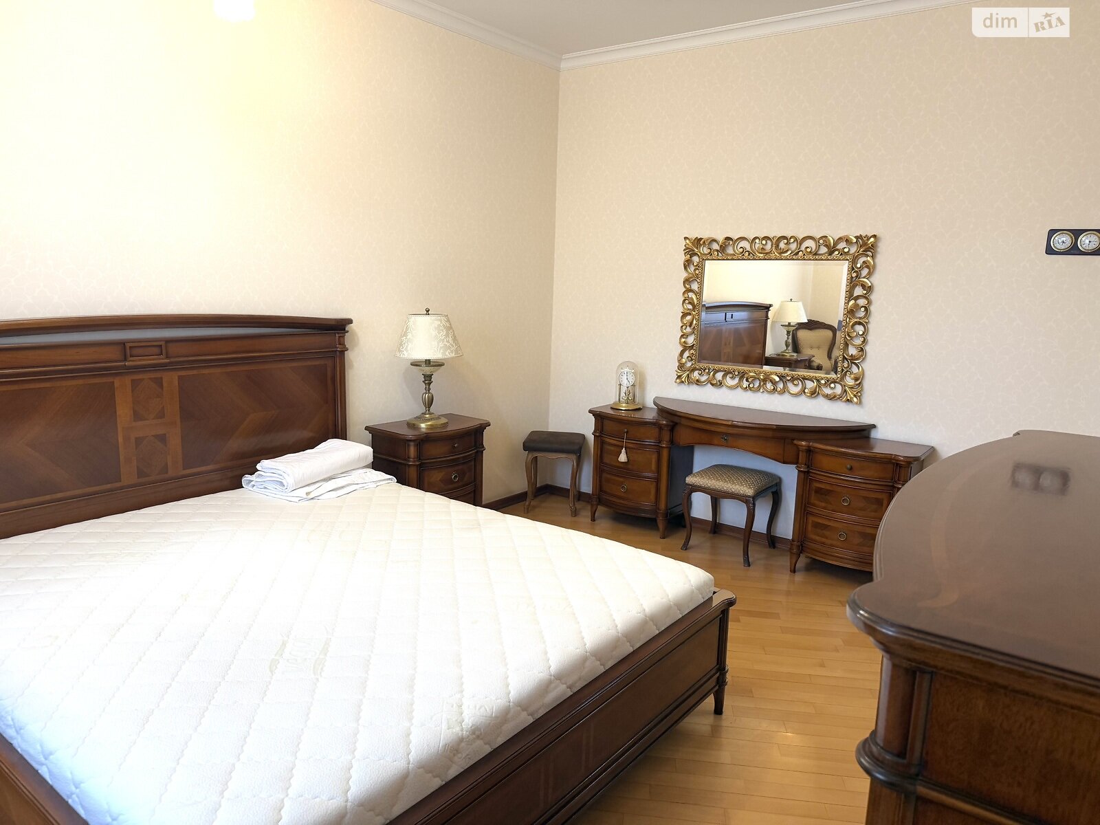 двокімнатна квартира в Києві, район undefined, на просп. Володимира Івасюка 10А в довготривалу оренду помісячно фото 1 двокімнатна квартира в Києві, район undefined, на просп. Володимира Івасюка 10А в довготривалу оренду помісячно фото 1