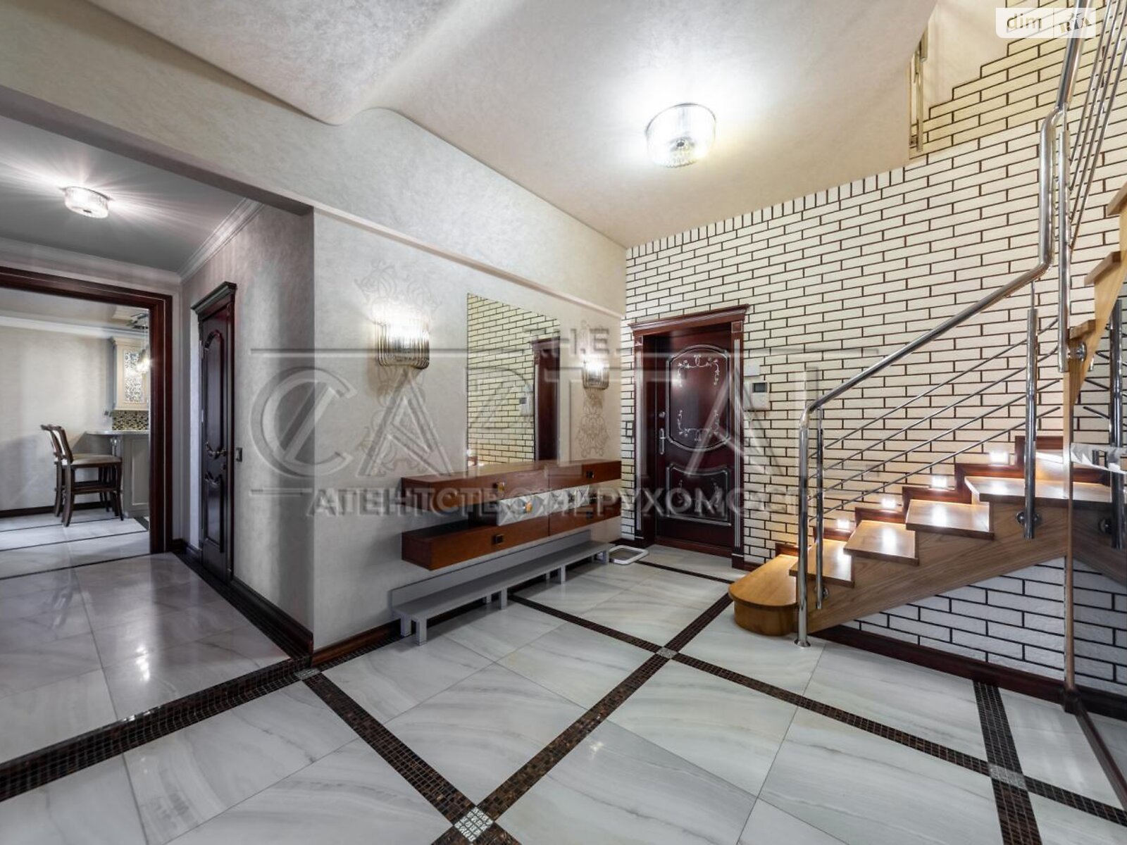 четырехкомнатная квартира в Киеве, район Оболонь, на просп. Владимира Ивасюка 22 в аренду на долгий срок помесячно фото 1 четырехкомнатная квартира в Киеве, район Оболонь, на просп. Владимира Ивасюка 22 в аренду на долгий срок помесячно фото 1