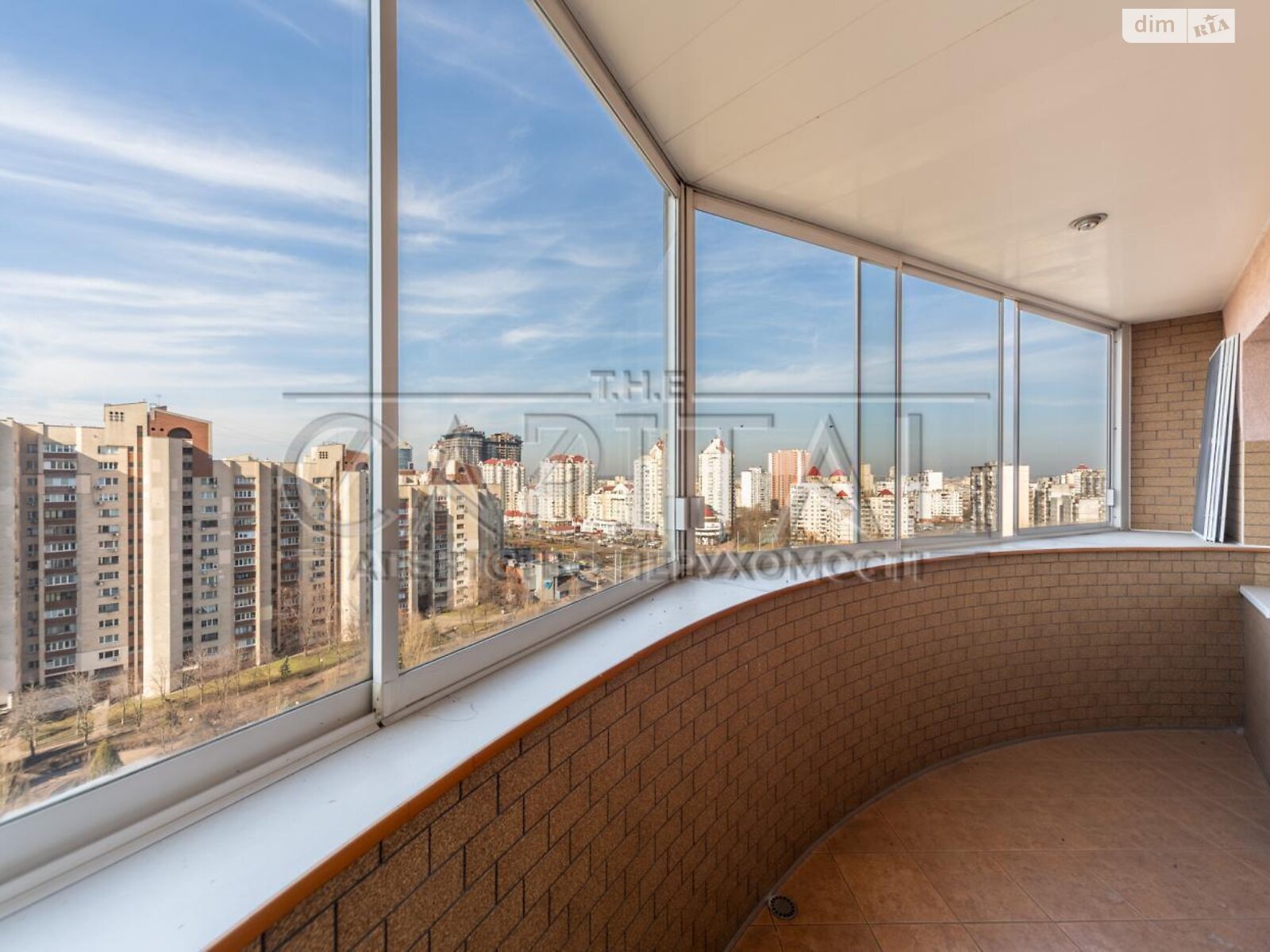 четырехкомнатная квартира в Киеве, район Оболонь, на просп. Владимира Ивасюка 22 в аренду на долгий срок помесячно фото 1 четырехкомнатная квартира в Киеве, район Оболонь, на просп. Владимира Ивасюка 22 в аренду на долгий срок помесячно фото 1