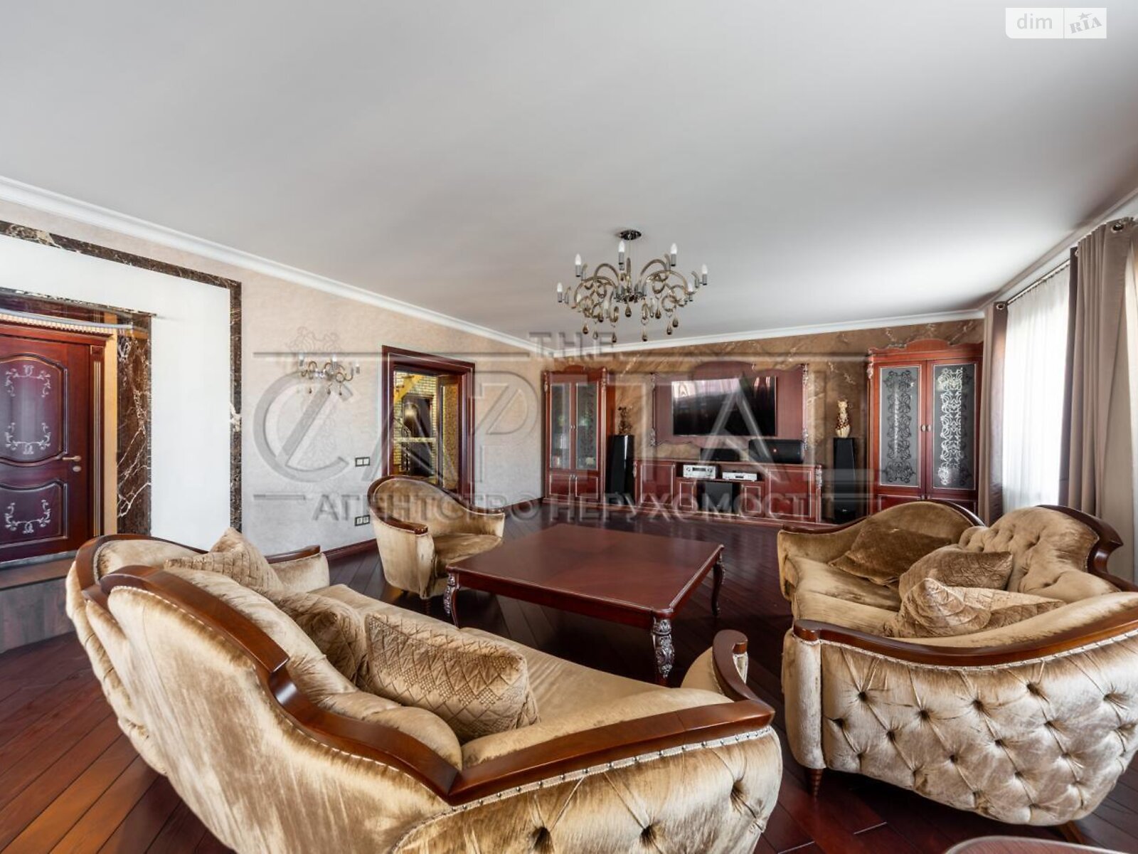 четырехкомнатная квартира в Киеве, район Оболонь, на просп. Владимира Ивасюка 22 в аренду на долгий срок помесячно фото 1