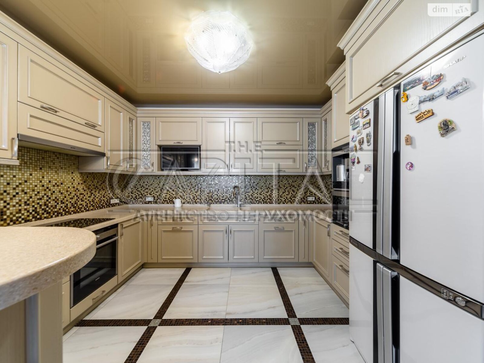 четырехкомнатная квартира в Киеве, район Оболонь, на просп. Владимира Ивасюка 22 в аренду на долгий срок помесячно фото 1