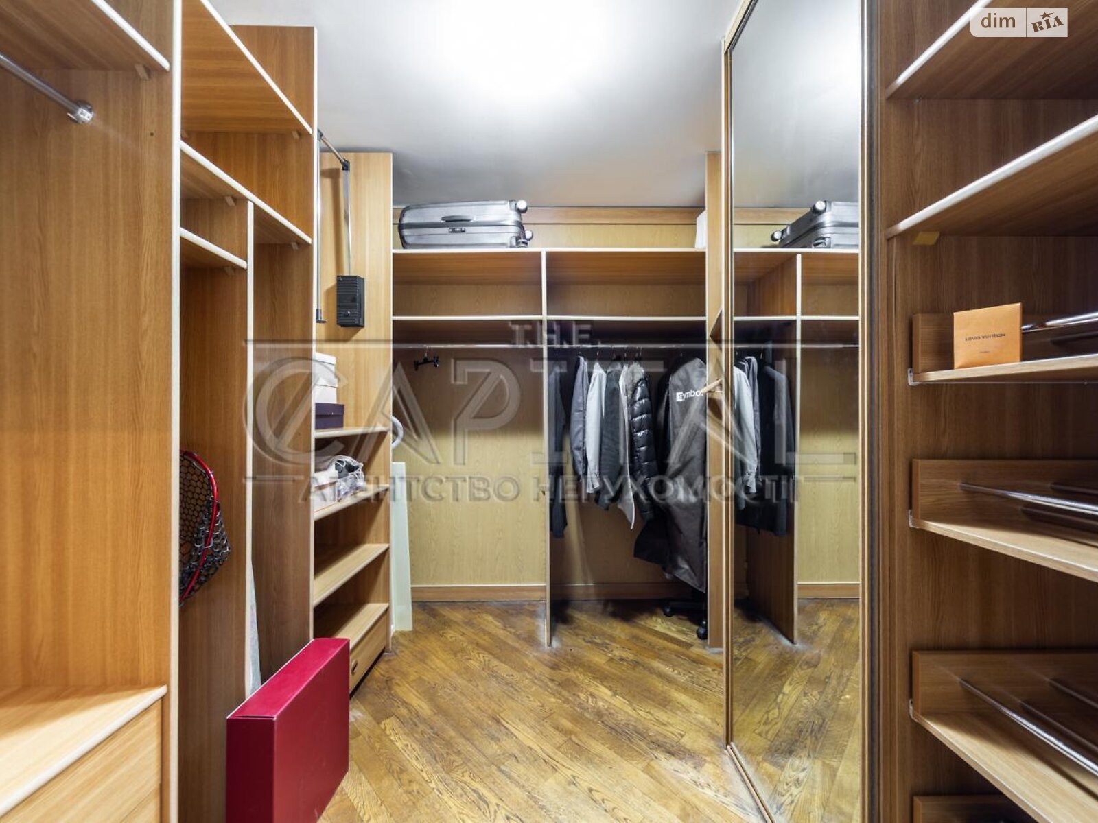 четырехкомнатная квартира в Киеве, район Оболонь, на просп. Владимира Ивасюка 22 в аренду на долгий срок помесячно фото 1