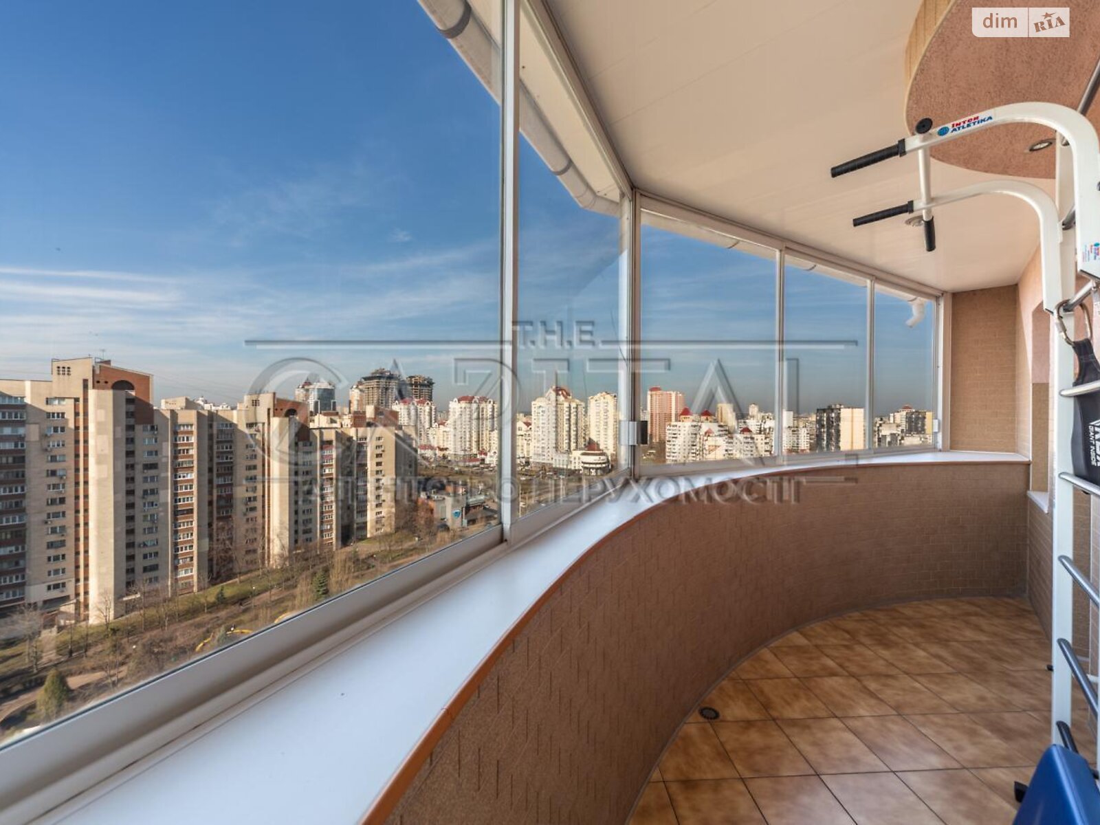 четырехкомнатная квартира в Киеве, район Оболонь, на просп. Владимира Ивасюка 22 в аренду на долгий срок помесячно фото 1