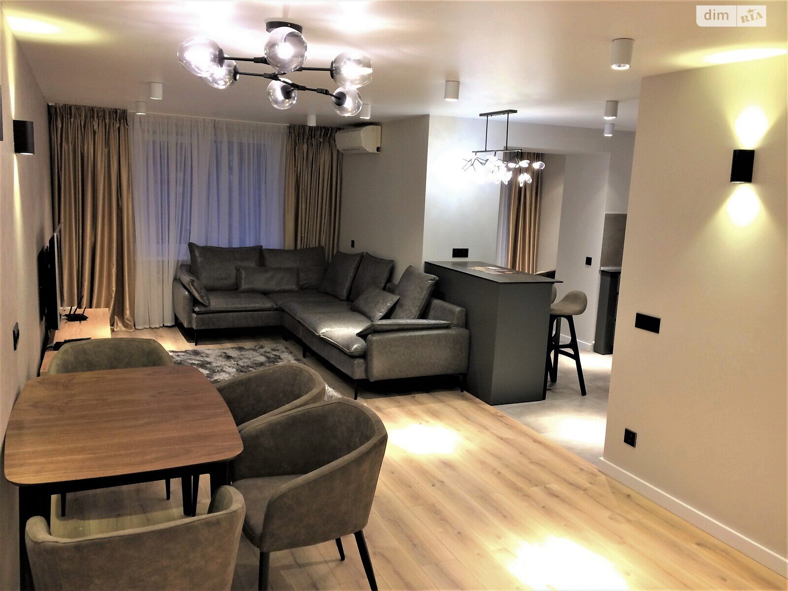 трехкомнатная квартира в Киеве, район Оболонь, на просп. Владимира Ивасюка 20А в аренду на долгий срок помесячно фото 1 трехкомнатная квартира в Киеве, район Оболонь, на просп. Владимира Ивасюка 20А в аренду на долгий срок помесячно фото 1