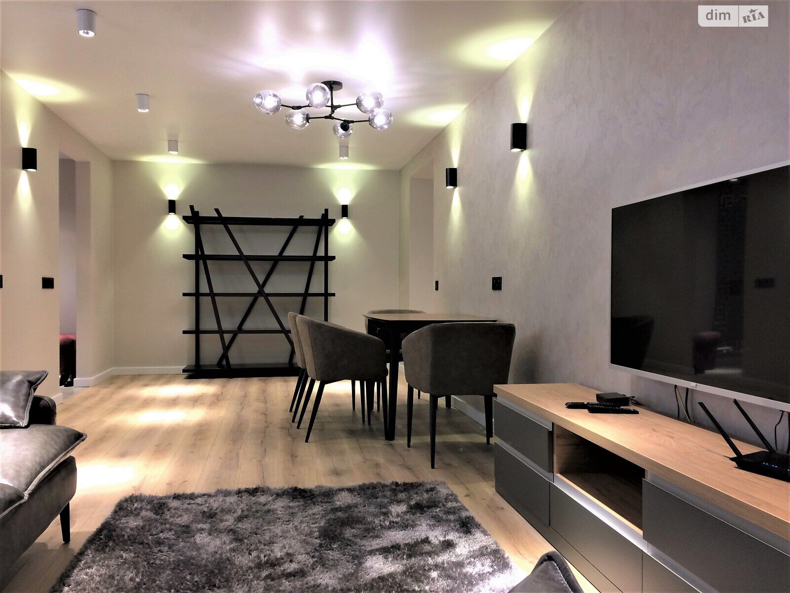 трехкомнатная квартира в Киеве, район Оболонь, на просп. Владимира Ивасюка 20А в аренду на долгий срок помесячно фото 1 трехкомнатная квартира в Киеве, район Оболонь, на просп. Владимира Ивасюка 20А в аренду на долгий срок помесячно фото 1