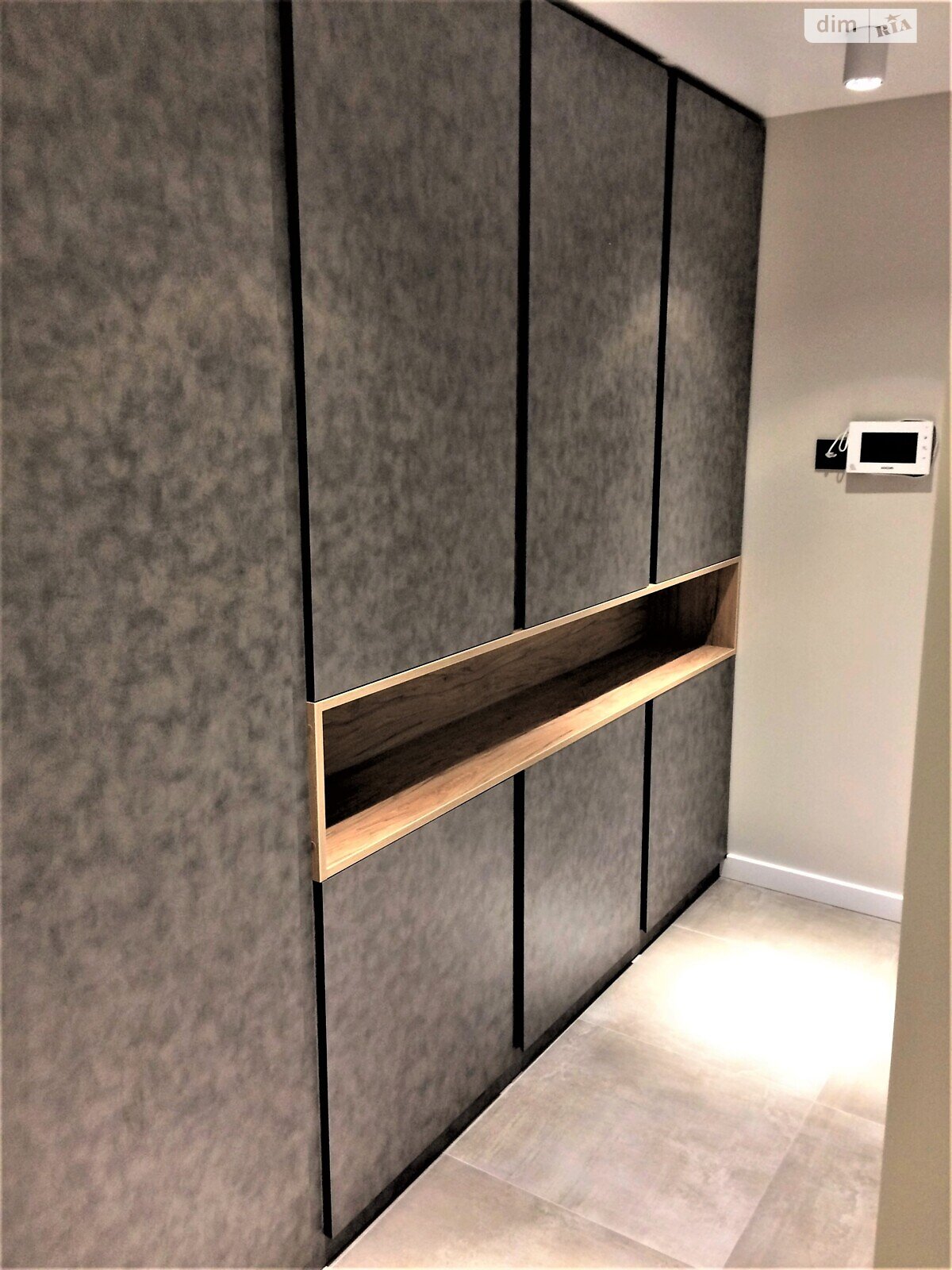 трехкомнатная квартира в Киеве, район Оболонь, на просп. Владимира Ивасюка 20А в аренду на долгий срок помесячно фото 1 трехкомнатная квартира в Киеве, район Оболонь, на просп. Владимира Ивасюка 20А в аренду на долгий срок помесячно фото 1