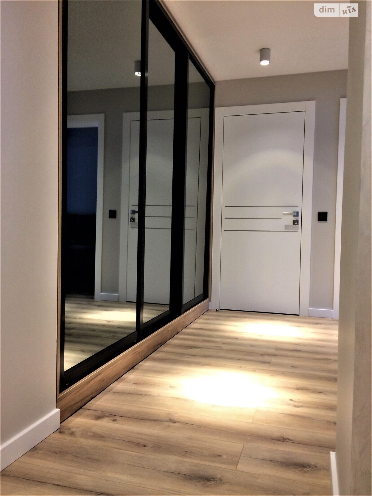 трехкомнатная квартира в Киеве, район Оболонь, на просп. Владимира Ивасюка 20А в аренду на долгий срок помесячно фото 1 трехкомнатная квартира в Киеве, район Оболонь, на просп. Владимира Ивасюка 20А в аренду на долгий срок помесячно фото 1