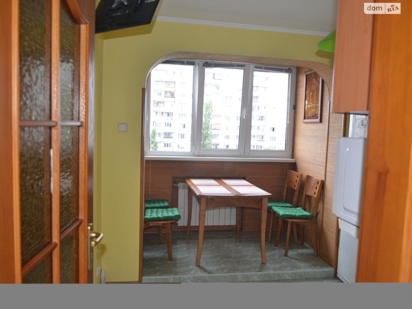 двухкомнатная квартира с мебелью в Киеве, район Оболонь, на площа Оболонська 3 в аренду на долгий срок помесячно фото 1