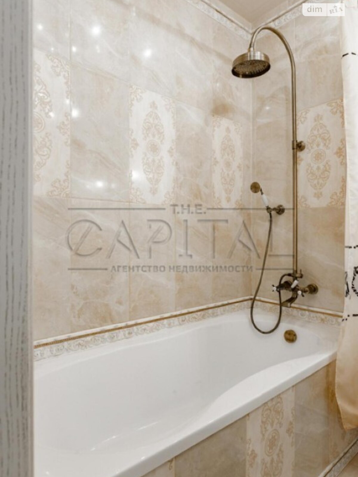 трикімнатна квартира в Києві, район Оболонський, на вул. Героїв полку АЗОВ в довготривалу оренду помісячно фото 1 трикімнатна квартира в Києві, район Оболонський, на вул. Героїв полку АЗОВ в довготривалу оренду помісячно фото 1