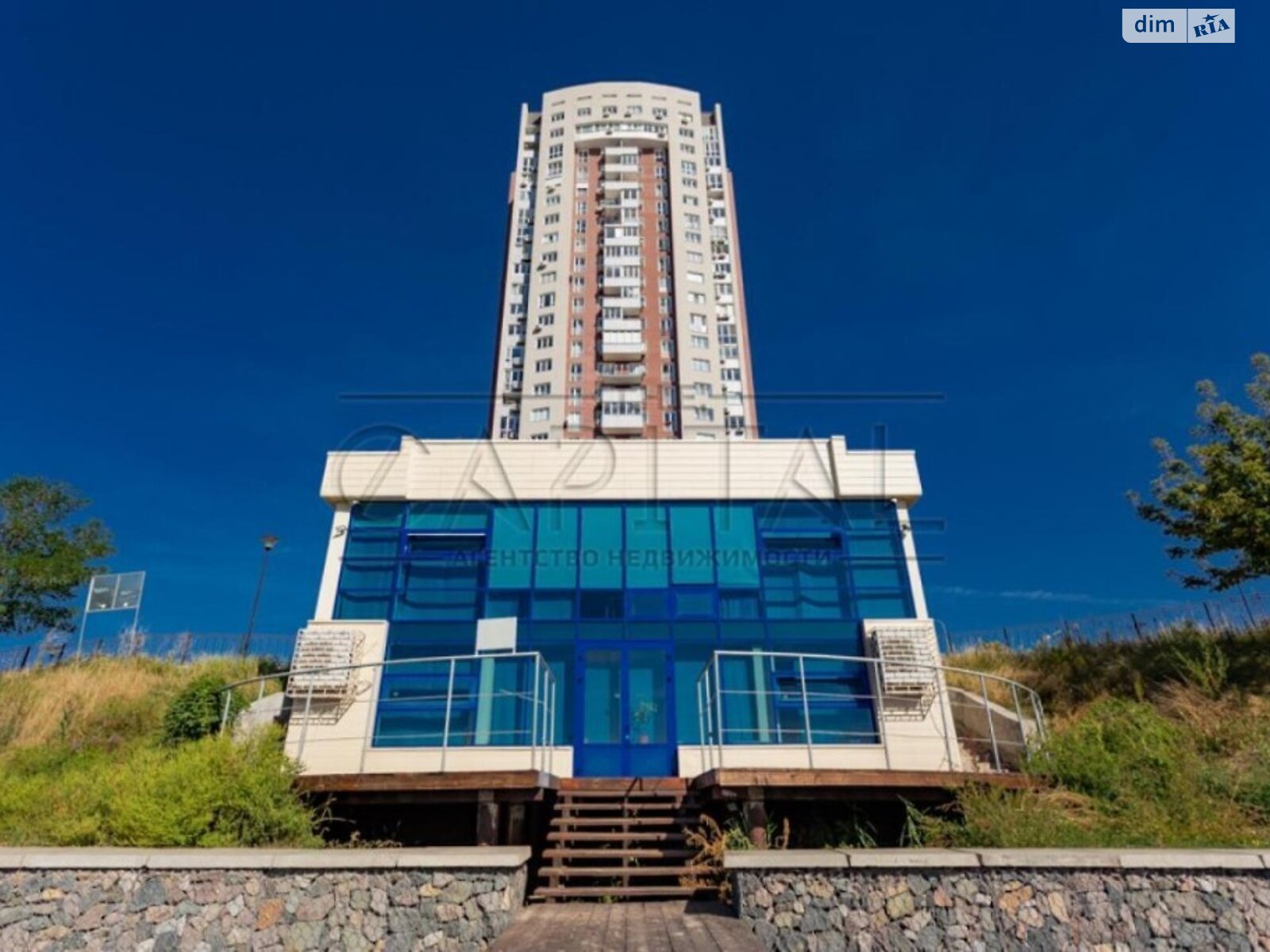 трикімнатна квартира в Києві, район Оболонський, на вул. Героїв полку АЗОВ в довготривалу оренду помісячно фото 1 трикімнатна квартира в Києві, район Оболонський, на вул. Героїв полку АЗОВ в довготривалу оренду помісячно фото 1