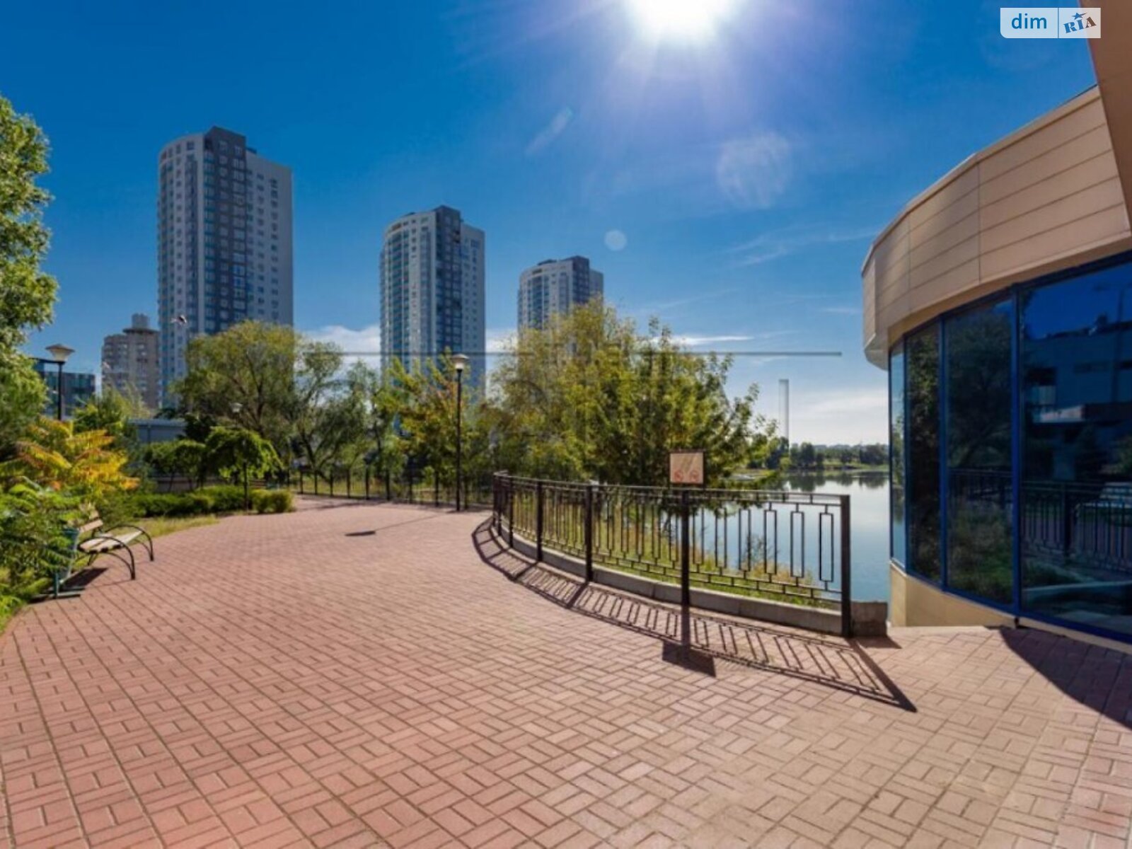 трикімнатна квартира в Києві, район Оболонський, на вул. Героїв полку АЗОВ в довготривалу оренду помісячно фото 1 трикімнатна квартира в Києві, район Оболонський, на вул. Героїв полку АЗОВ в довготривалу оренду помісячно фото 1