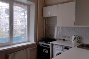 двухкомнатная квартира с мебелью в Киеве, район Оболонский, на ул. Александра Архипенко 4 в аренду на долгий срок помесячно фото 2