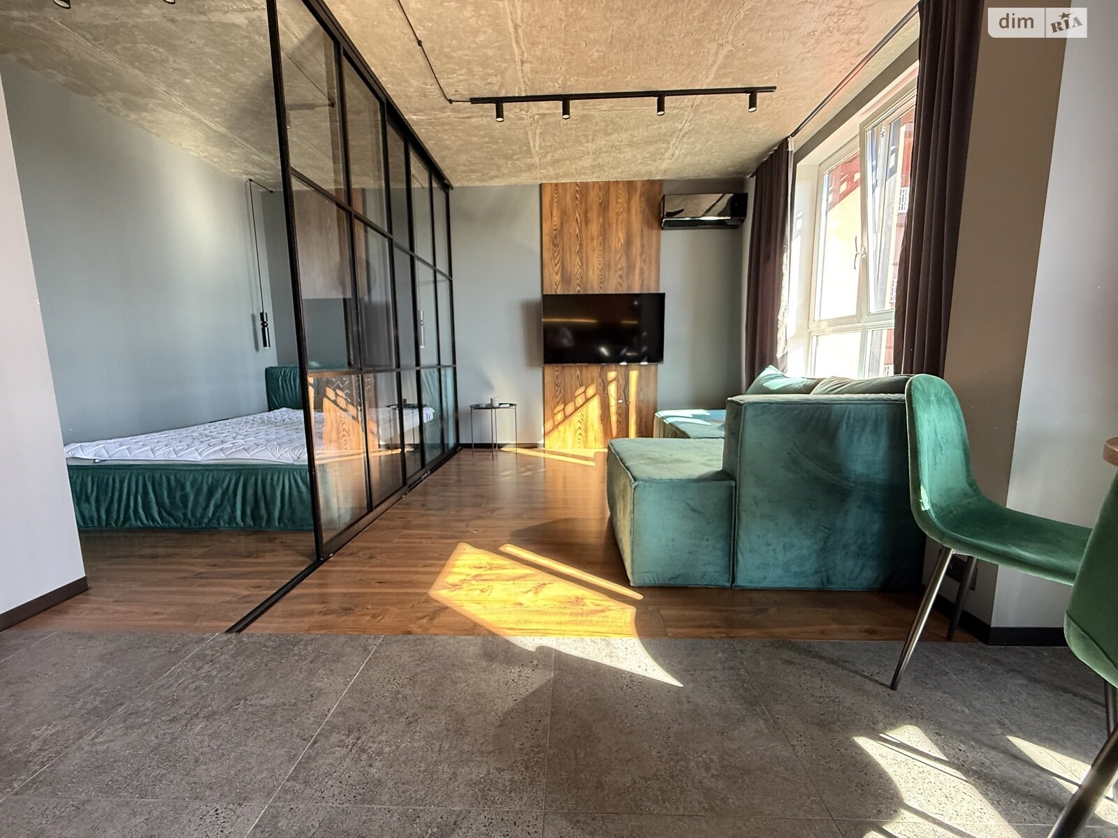 однокімнатна квартира в Києві, район Оболонський, на вул. Набережно-Рибальська дорога 27 в довготривалу оренду помісячно фото 1 однокімнатна квартира в Києві, район Оболонський, на вул. Набережно-Рибальська дорога 27 в довготривалу оренду помісячно фото 1