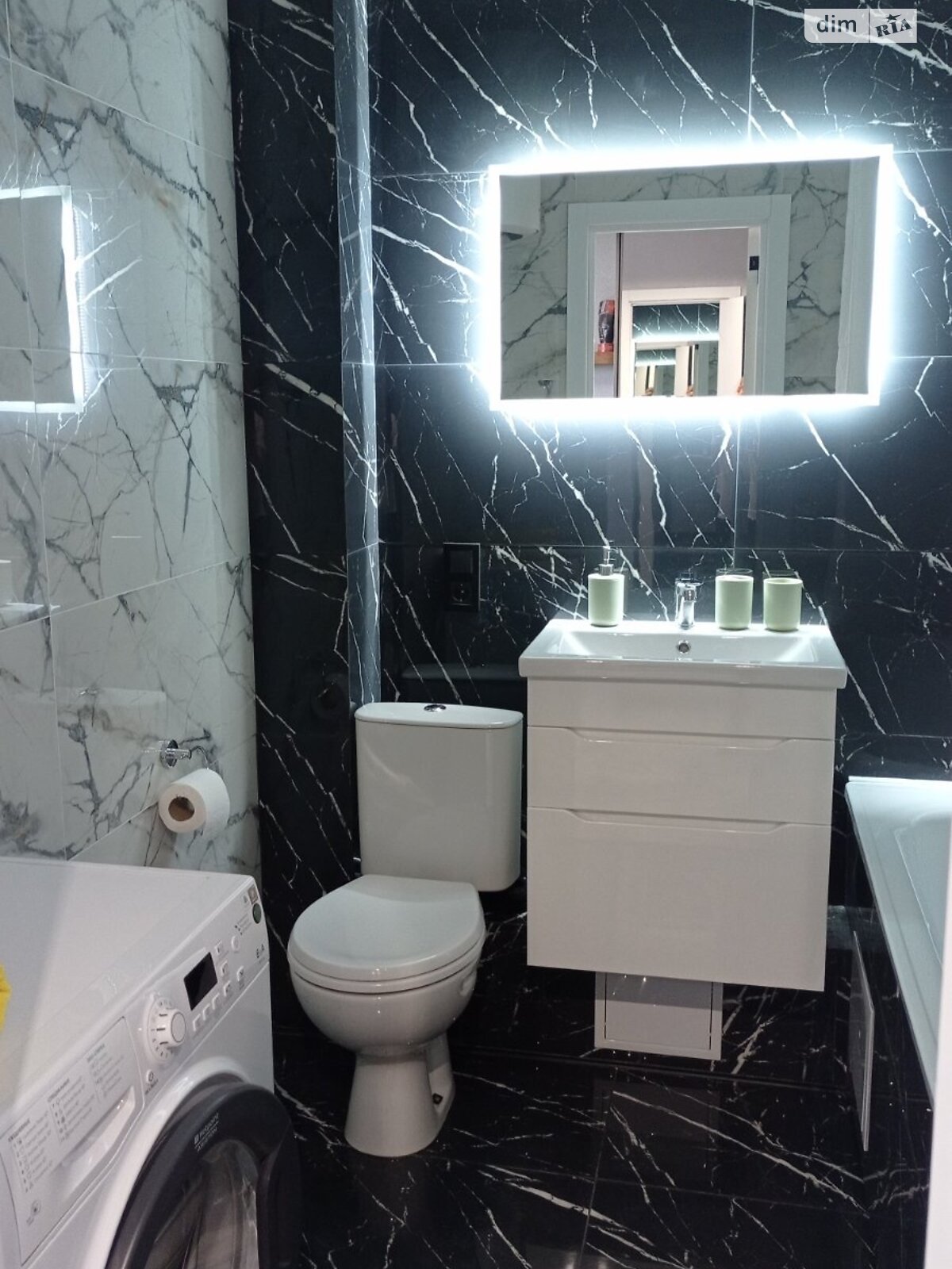 однокімнатна квартира в Києві, район Оболонський, на вул. Набережно-Рибальська дорога 27, кв. 206 в довготривалу оренду помісячно фото 1