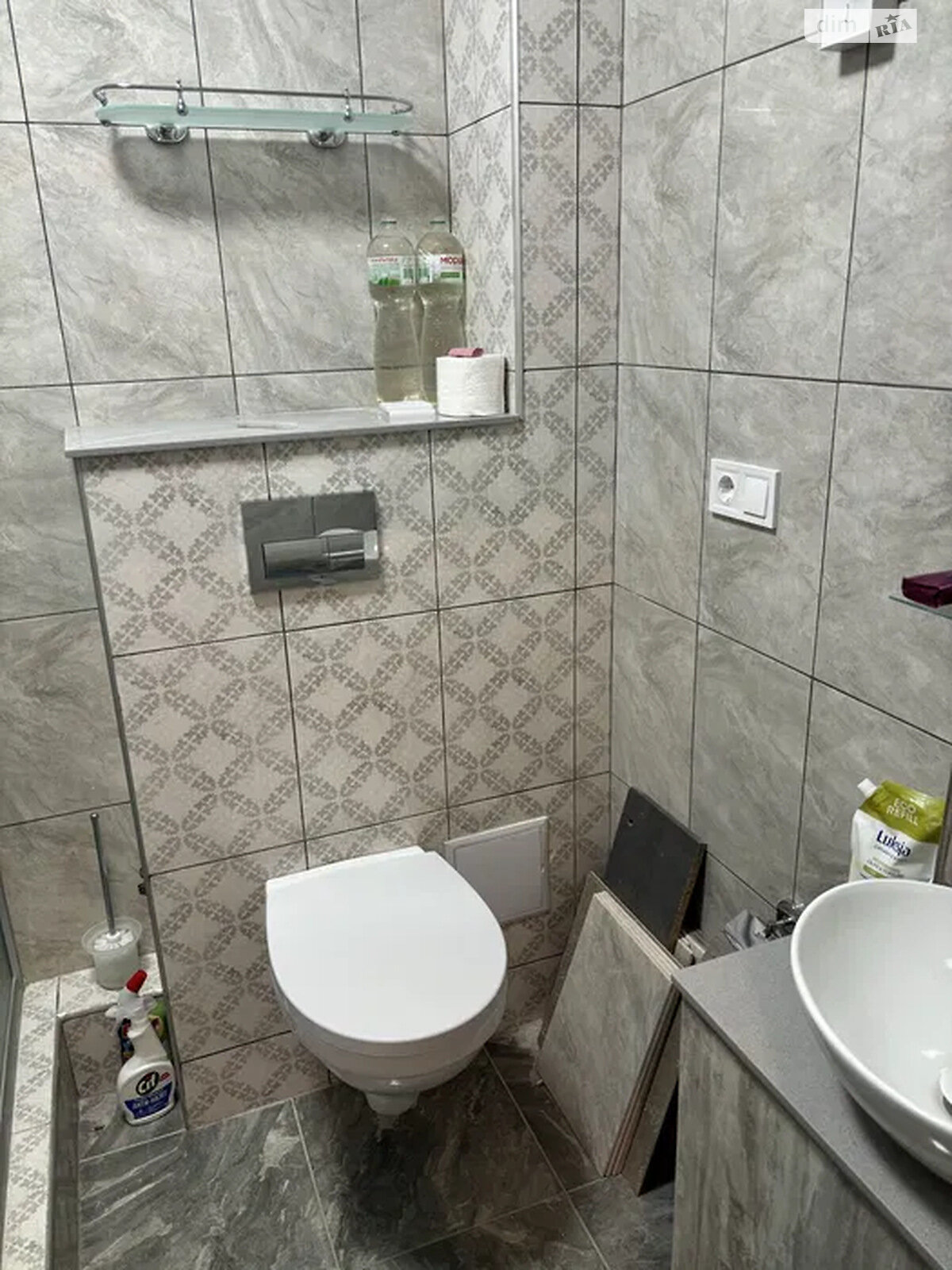 однокімнатна квартира в Києві, район Оболонський, на вул. Набережно-Рибальська 27 в довготривалу оренду помісячно фото 1 однокімнатна квартира в Києві, район Оболонський, на вул. Набережно-Рибальська 27 в довготривалу оренду помісячно фото 1