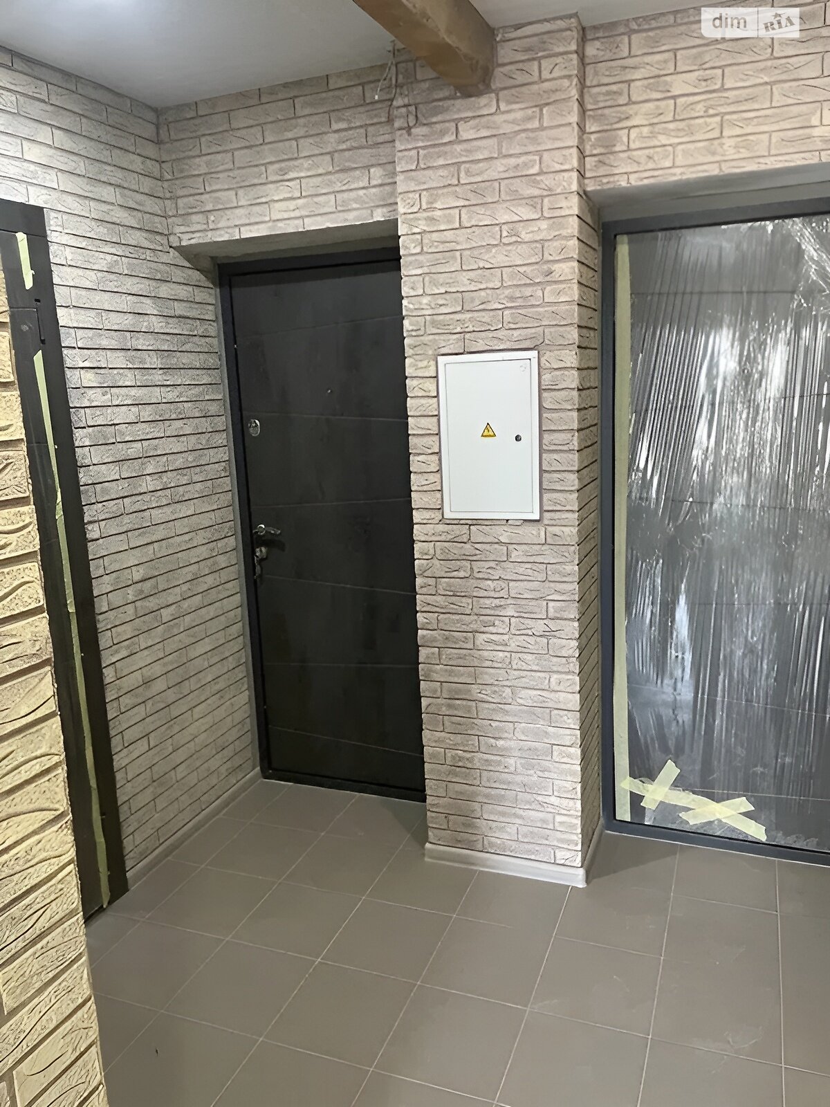однокімнатна квартира в Києві, район Осокорки, на вул. 191-а Садова 1 в довготривалу оренду помісячно фото 1 однокімнатна квартира в Києві, район Осокорки, на вул. 191-а Садова 1 в довготривалу оренду помісячно фото 1