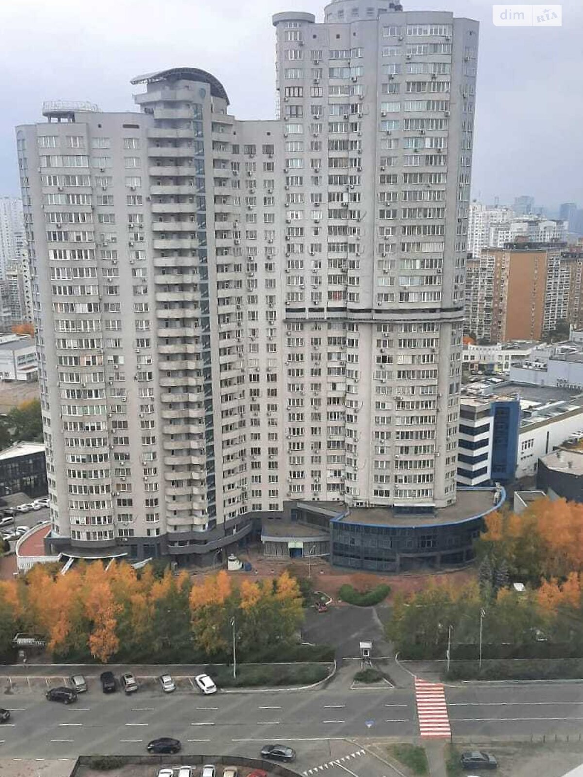 однокомнатная квартира в Киеве, район Осокорки, на ул. Александра Мишуги 12 в аренду на долгий срок помесячно фото 1 однокомнатная квартира в Киеве, район Осокорки, на ул. Александра Мишуги 12 в аренду на долгий срок помесячно фото 1