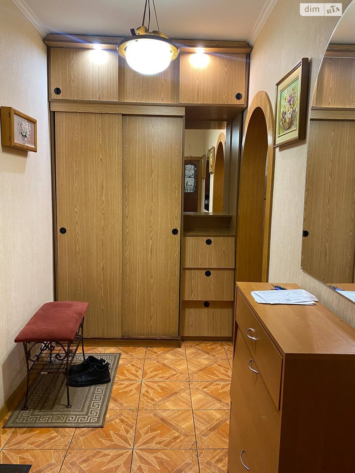 однокімнатна квартира в Києві, район Осокорки, на вул. Олександра Мишуги 1/4 в довготривалу оренду помісячно фото 1 однокімнатна квартира в Києві, район Осокорки, на вул. Олександра Мишуги 1/4 в довготривалу оренду помісячно фото 1