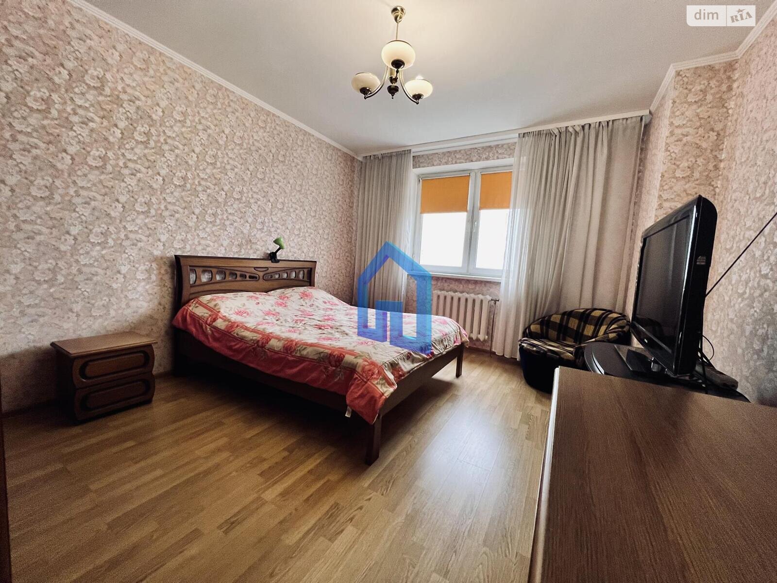двокімнатна квартира в Києві, район Осокорки, на вул. Олександра Мишуги 8 в довготривалу оренду помісячно фото 1 двокімнатна квартира в Києві, район Осокорки, на вул. Олександра Мишуги 8 в довготривалу оренду помісячно фото 1