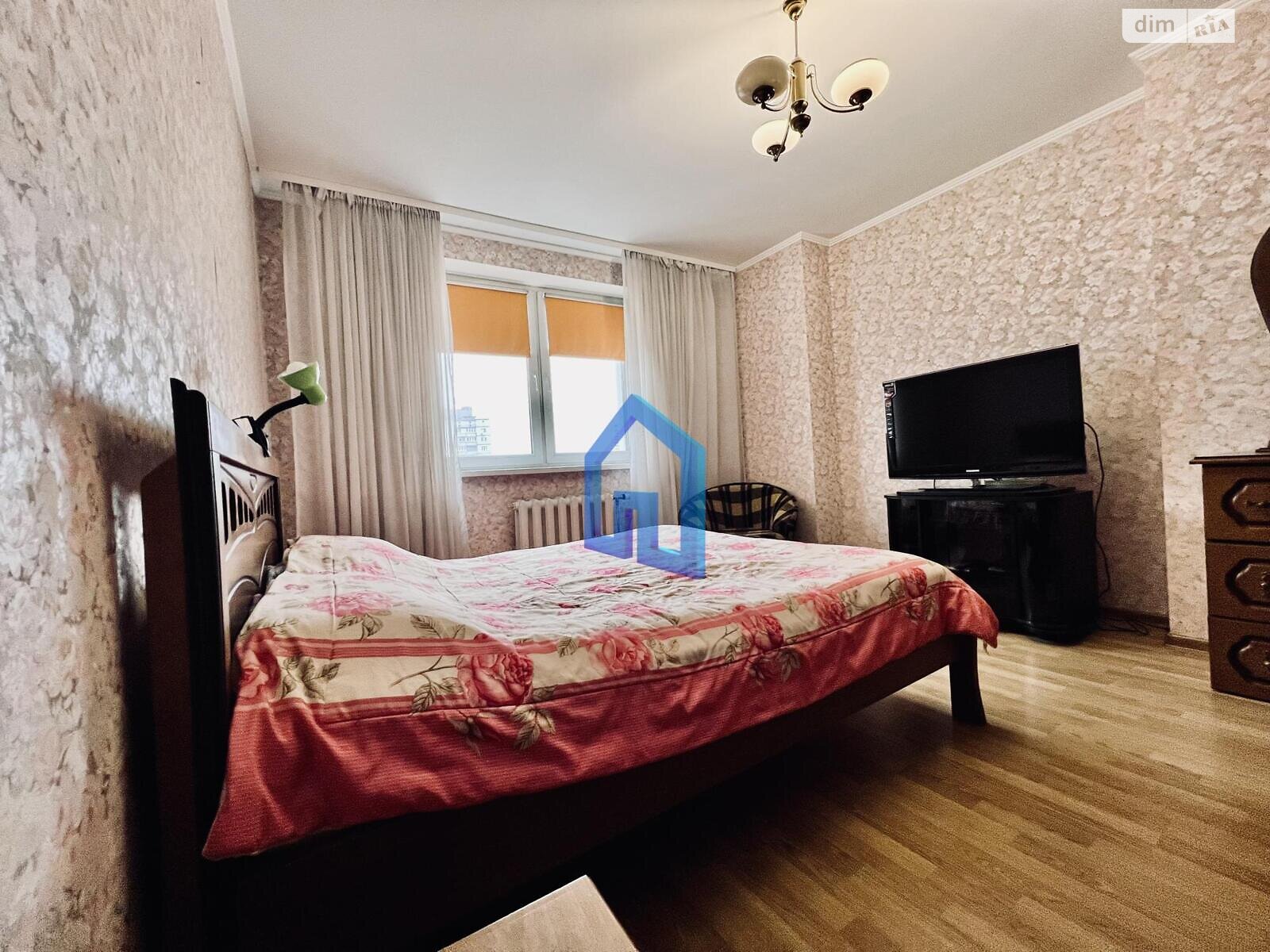 двокімнатна квартира в Києві, район Осокорки, на вул. Олександра Мишуги 8 в довготривалу оренду помісячно фото 1 двокімнатна квартира в Києві, район Осокорки, на вул. Олександра Мишуги 8 в довготривалу оренду помісячно фото 1