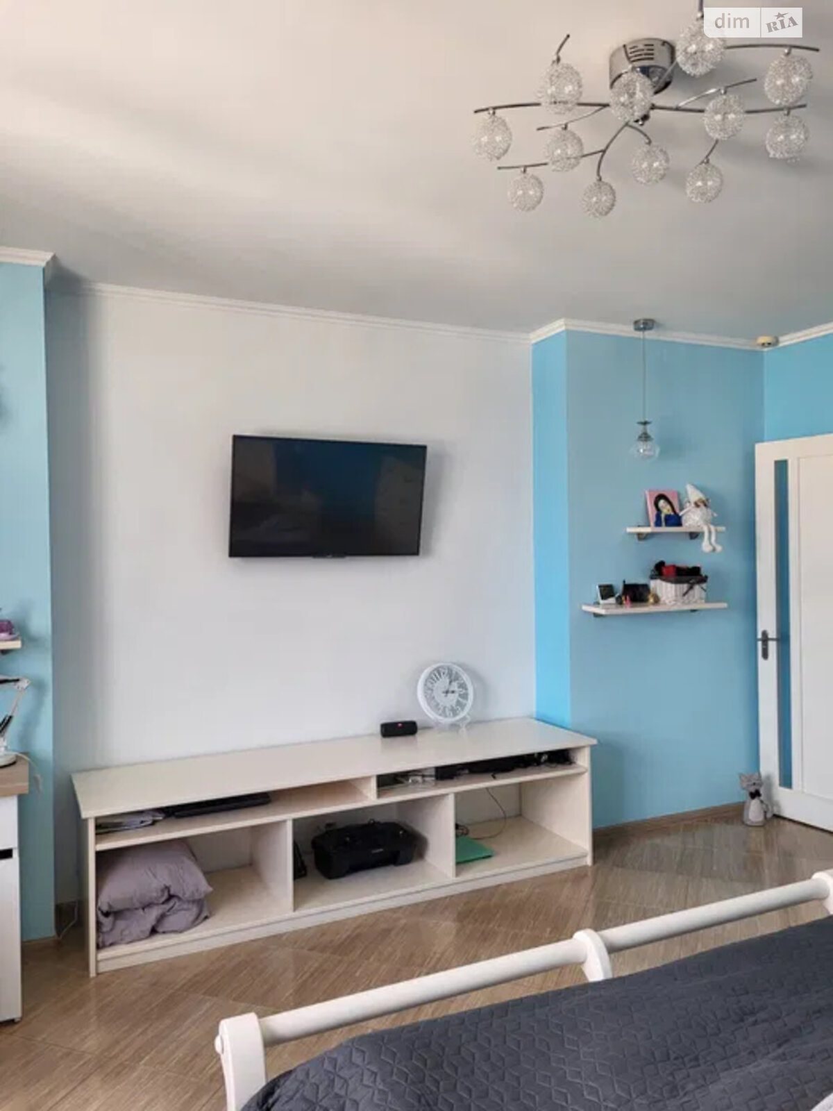 однокомнатная квартира в Киеве, район Осокорки, на ул. Александра Мишуги 12 в аренду на долгий срок помесячно фото 1 однокомнатная квартира в Киеве, район Осокорки, на ул. Александра Мишуги 12 в аренду на долгий срок помесячно фото 1