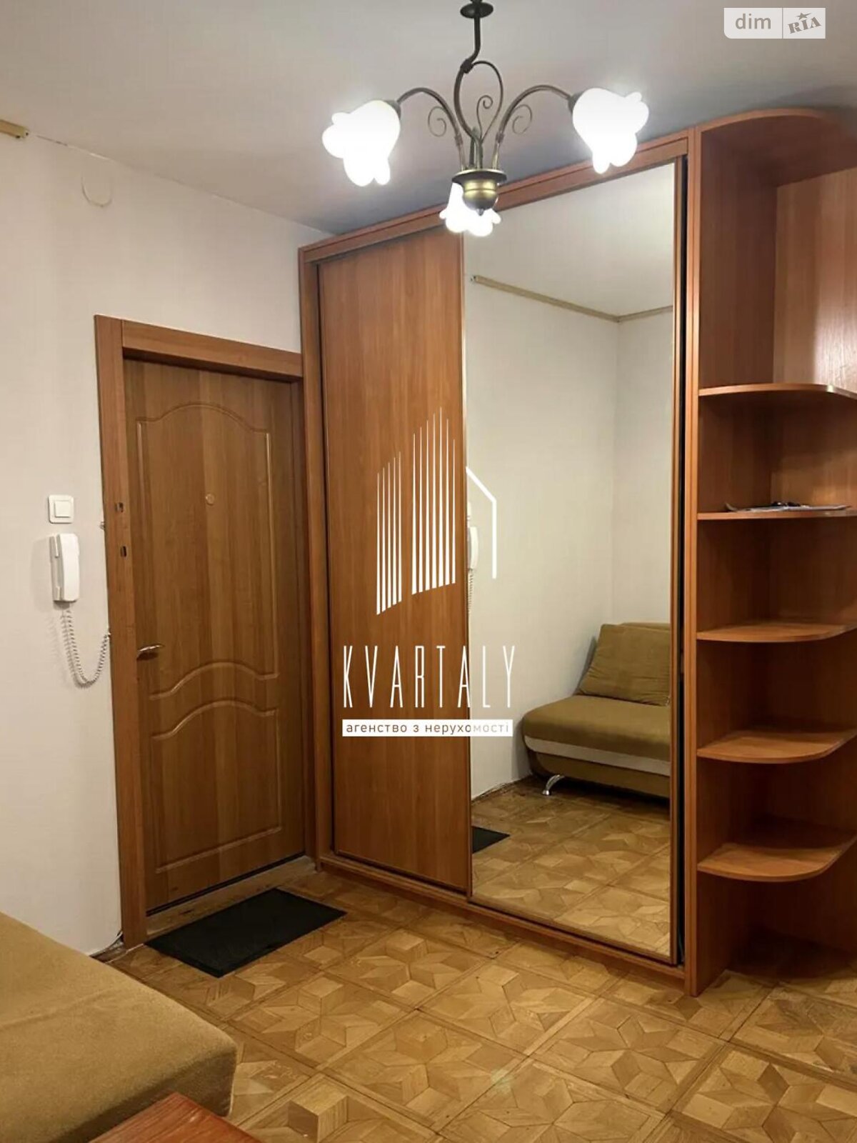 двокімнатна квартира з ремонтом в Києві, район Осокорки, на вул. Бориса Гмирі 3 в довготривалу оренду помісячно фото 1 двокімнатна квартира з ремонтом в Києві, район Осокорки, на вул. Бориса Гмирі 3 в довготривалу оренду помісячно фото 1