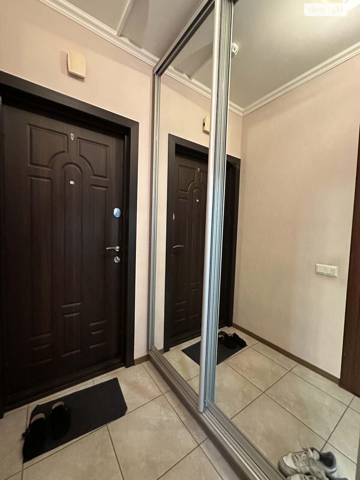 однокімнатна квартира в Києві, район Дарницький, на вул. Бориса Гмирі 16А в довготривалу оренду помісячно фото 1 однокімнатна квартира в Києві, район Дарницький, на вул. Бориса Гмирі 16А в довготривалу оренду помісячно фото 1