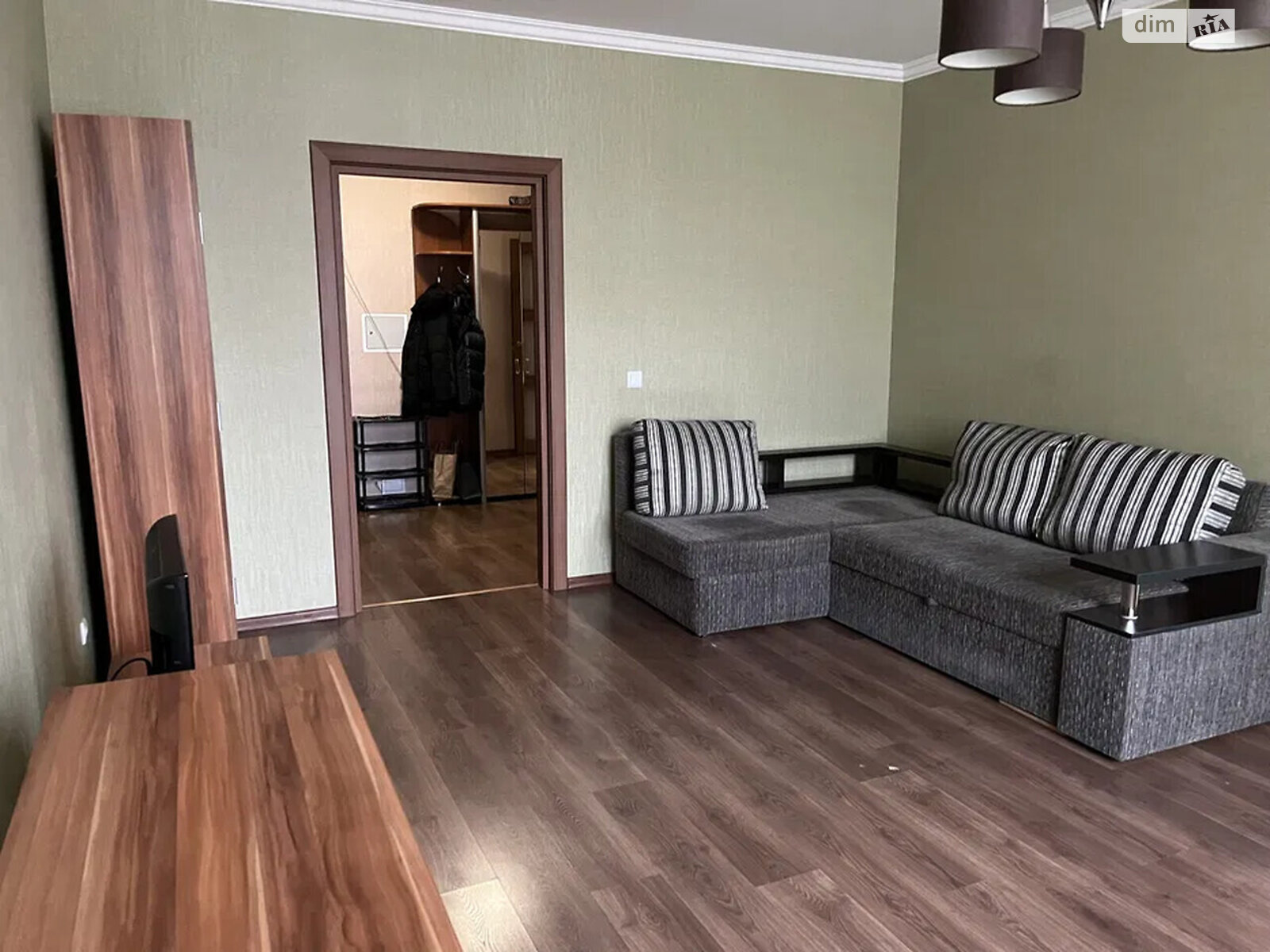 двухкомнатная квартира в Киеве, район Осокорки, на ул. Бориса Гмыри 4 в аренду на долгий срок помесячно фото 1 двухкомнатная квартира в Киеве, район Осокорки, на ул. Бориса Гмыри 4 в аренду на долгий срок помесячно фото 1