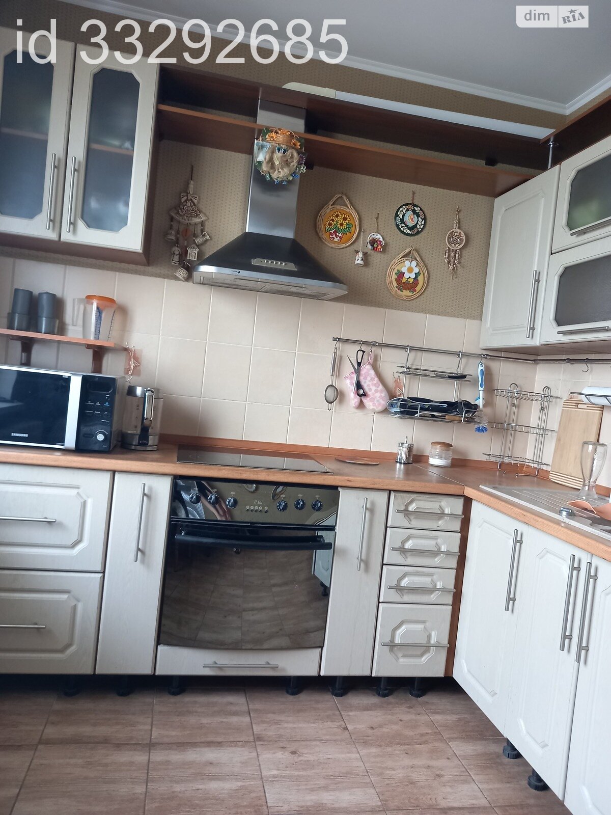 двокімнатна квартира в Києві, район Осокорки, на вул. Бориса Гмирі 9А в довготривалу оренду помісячно фото 1 двокімнатна квартира в Києві, район Осокорки, на вул. Бориса Гмирі 9А в довготривалу оренду помісячно фото 1