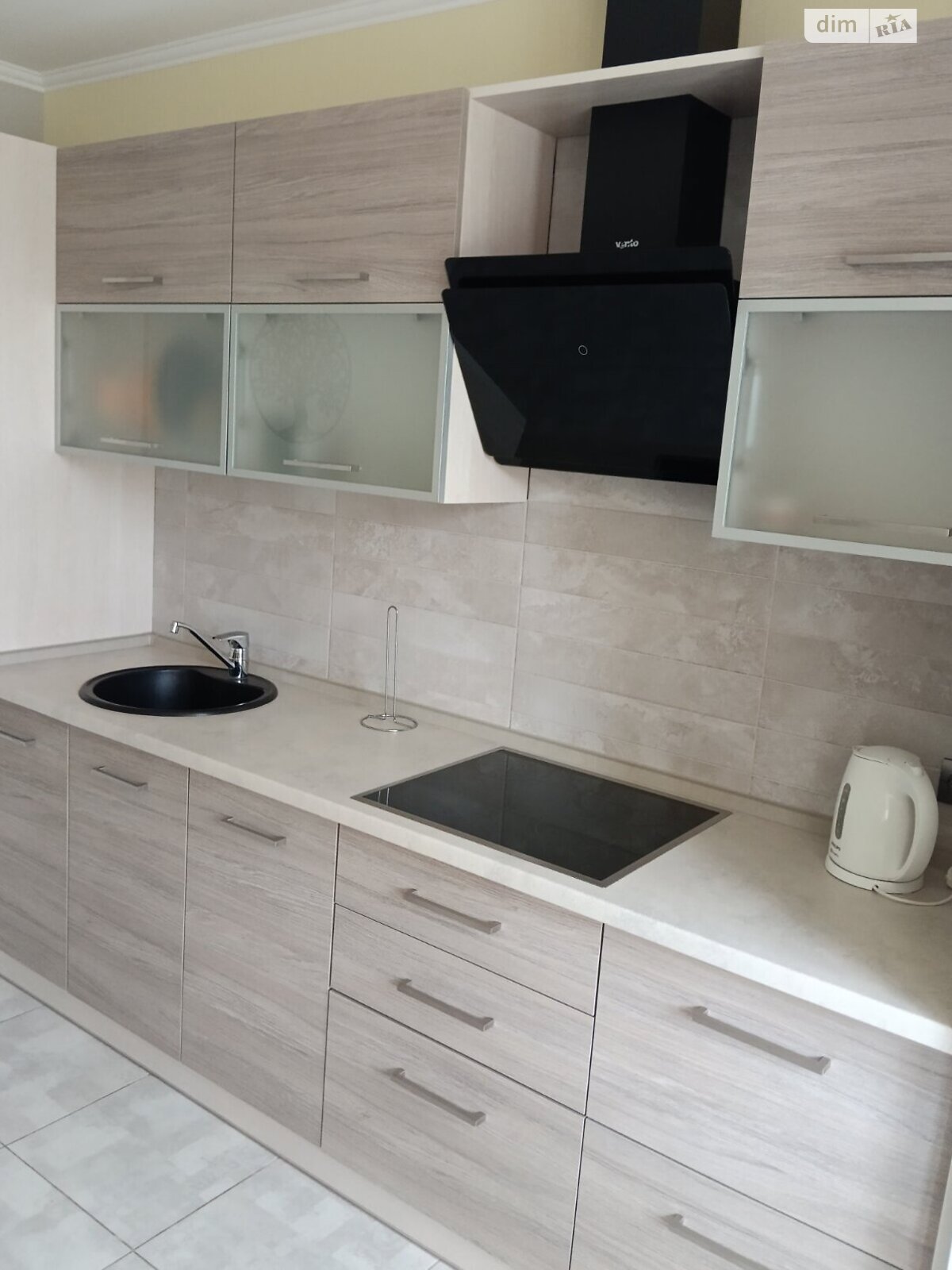 однокімнатна квартира в Києві, район Осокорки, на вул. Бориса Гмирі 14А в довготривалу оренду помісячно фото 1