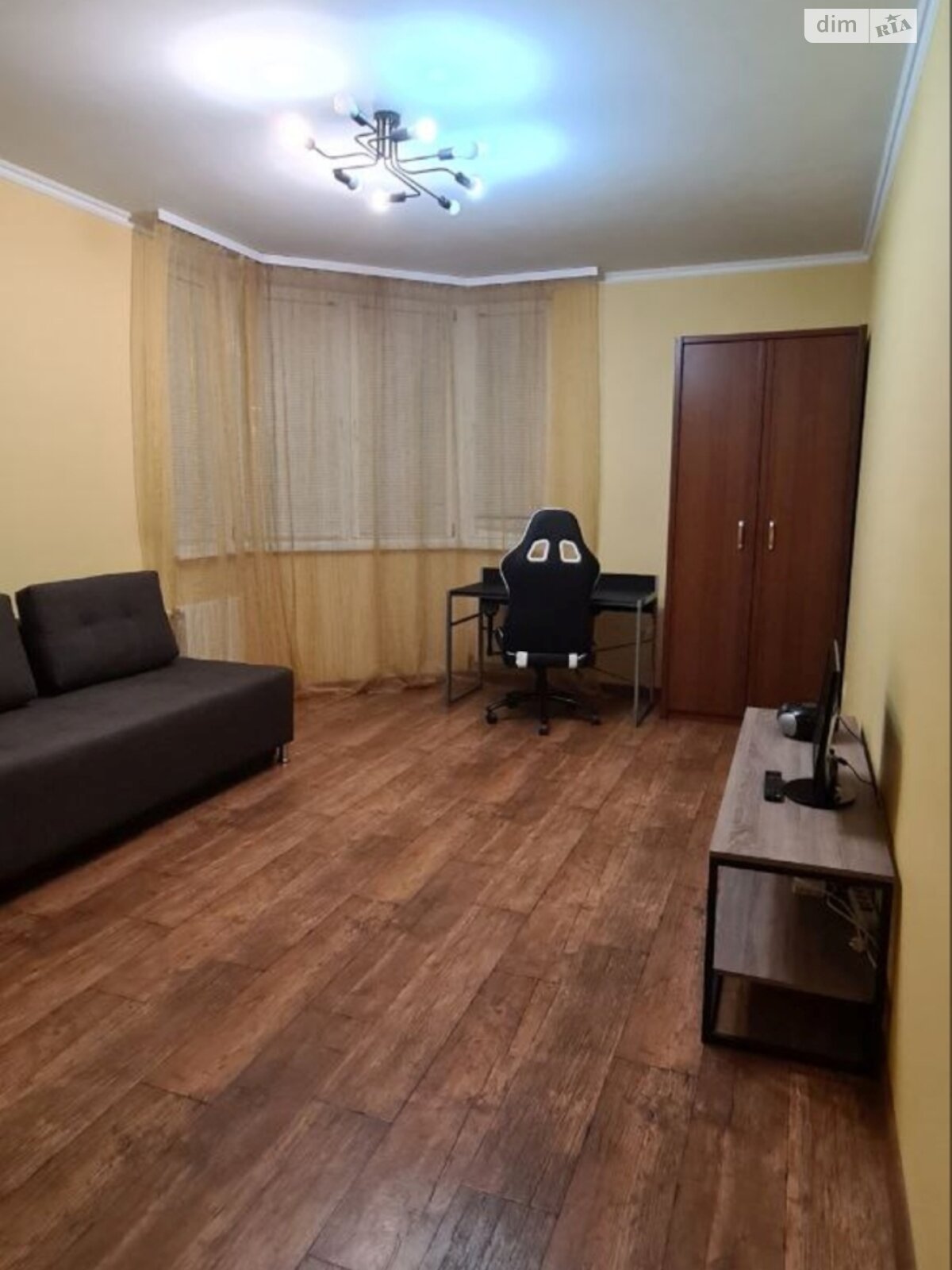 однокімнатна квартира в Києві, район Осокорки, на вул. Бориса Гмирі 8Б, кв. 138 в довготривалу оренду помісячно фото 1