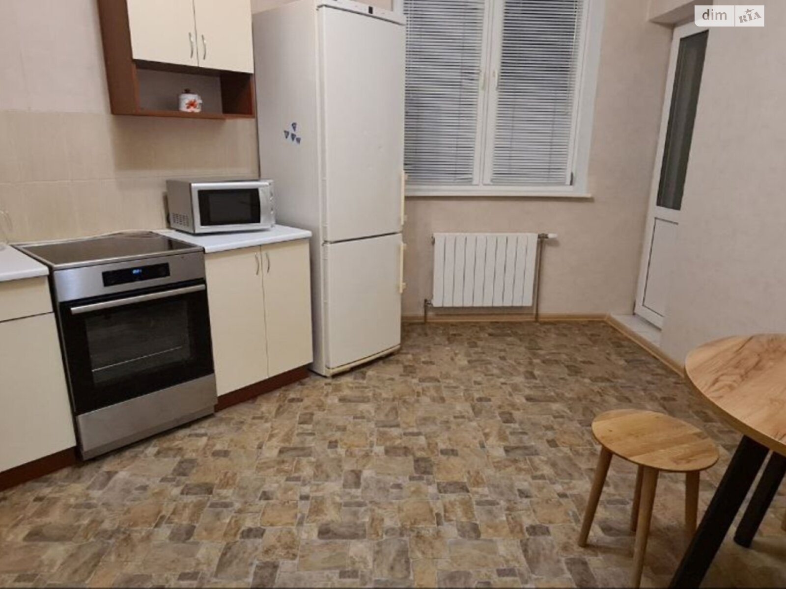 однокімнатна квартира в Києві, район Осокорки, на вул. Бориса Гмирі 8Б, кв. 138 в довготривалу оренду помісячно фото 1