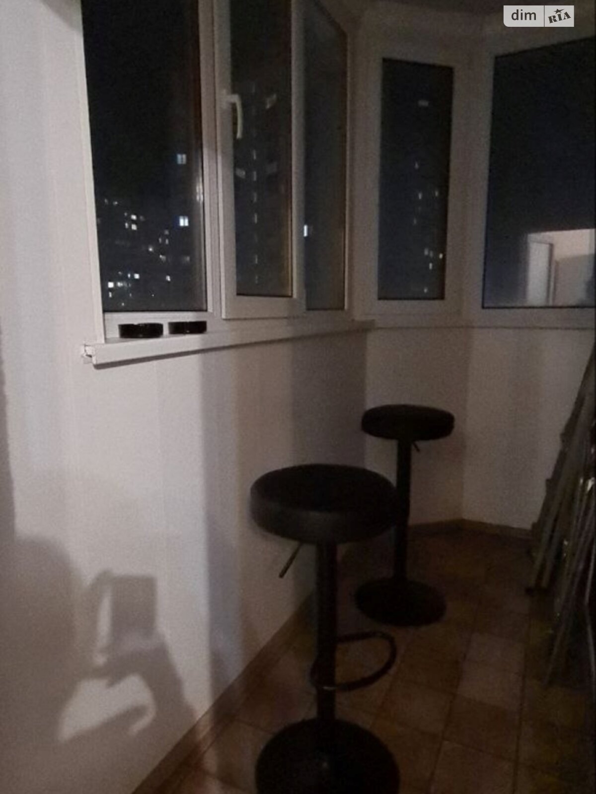 однокімнатна квартира в Києві, район Осокорки, на вул. Бориса Гмирі 8Б, кв. 138 в довготривалу оренду помісячно фото 1