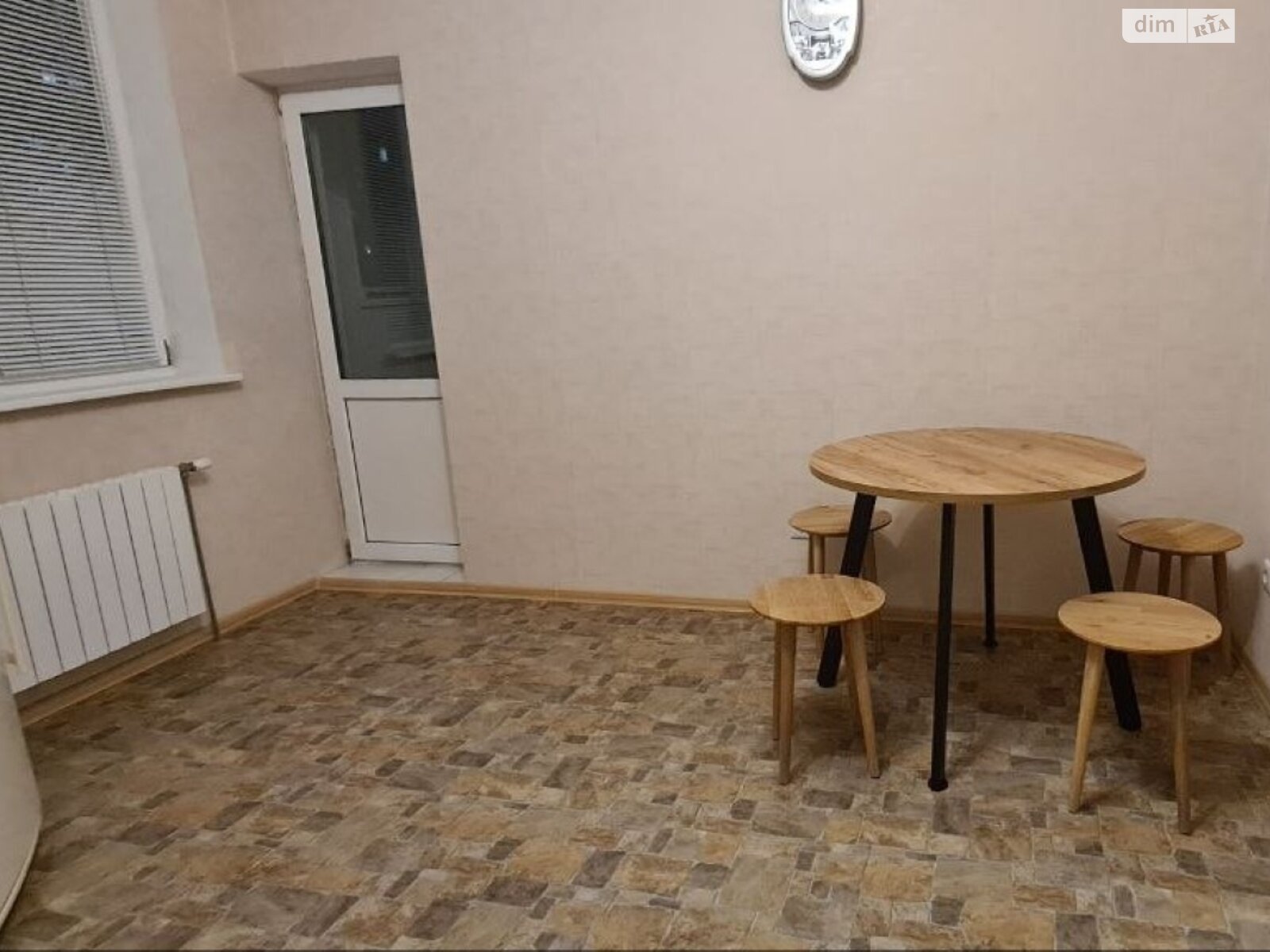 однокімнатна квартира в Києві, район Осокорки, на вул. Бориса Гмирі 8Б, кв. 138 в довготривалу оренду помісячно фото 1