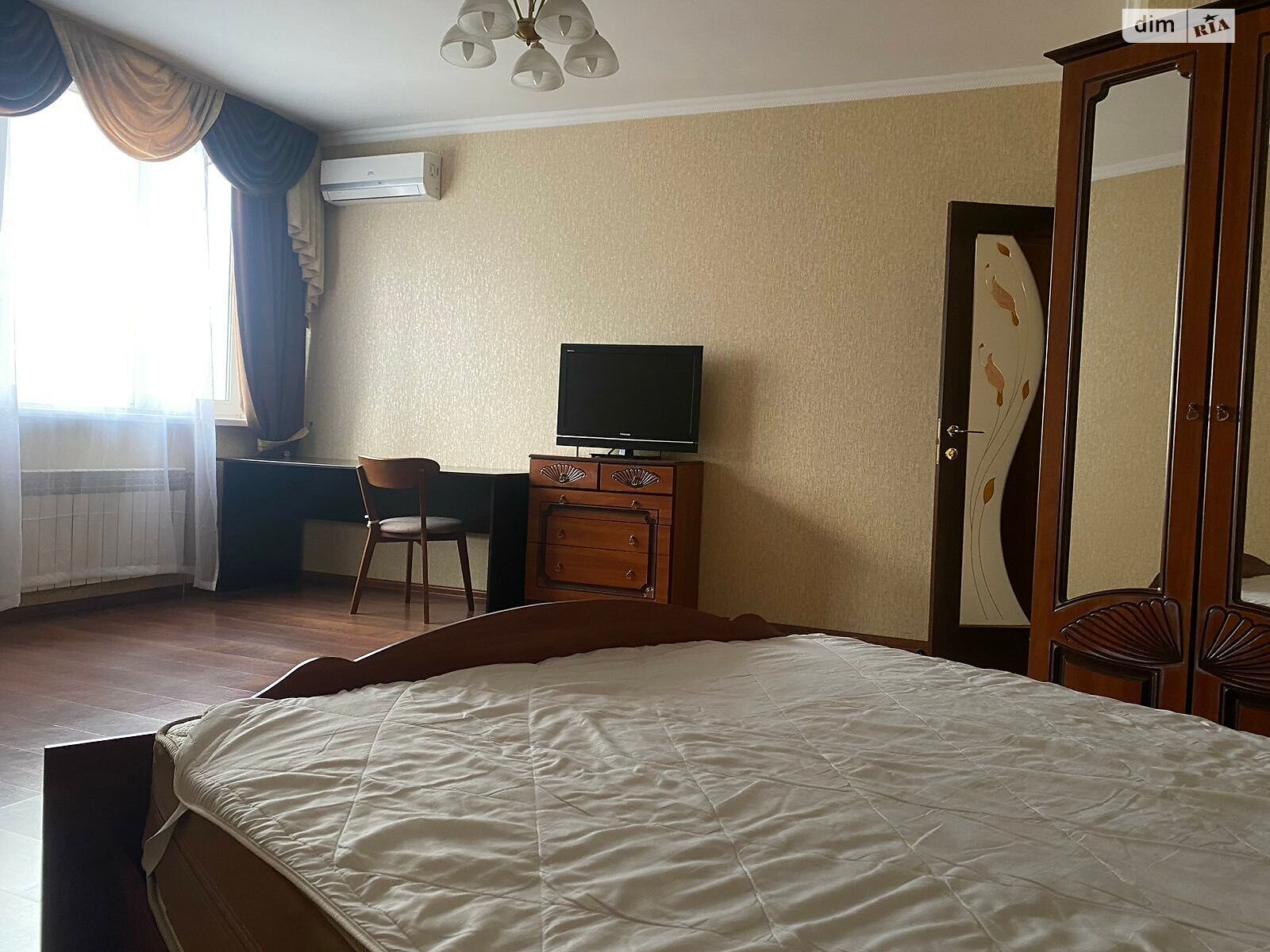однокімнатна квартира в Києві, район Осокорки, на вул. Чавдар Єлизавети 1 в довготривалу оренду помісячно фото 1 однокімнатна квартира в Києві, район Осокорки, на вул. Чавдар Єлизавети 1 в довготривалу оренду помісячно фото 1