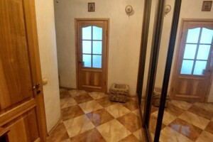 трикімнатна квартира в Києві, район Осокорки, на наб. Дніпровська 26А в довготривалу оренду помісячно фото 2