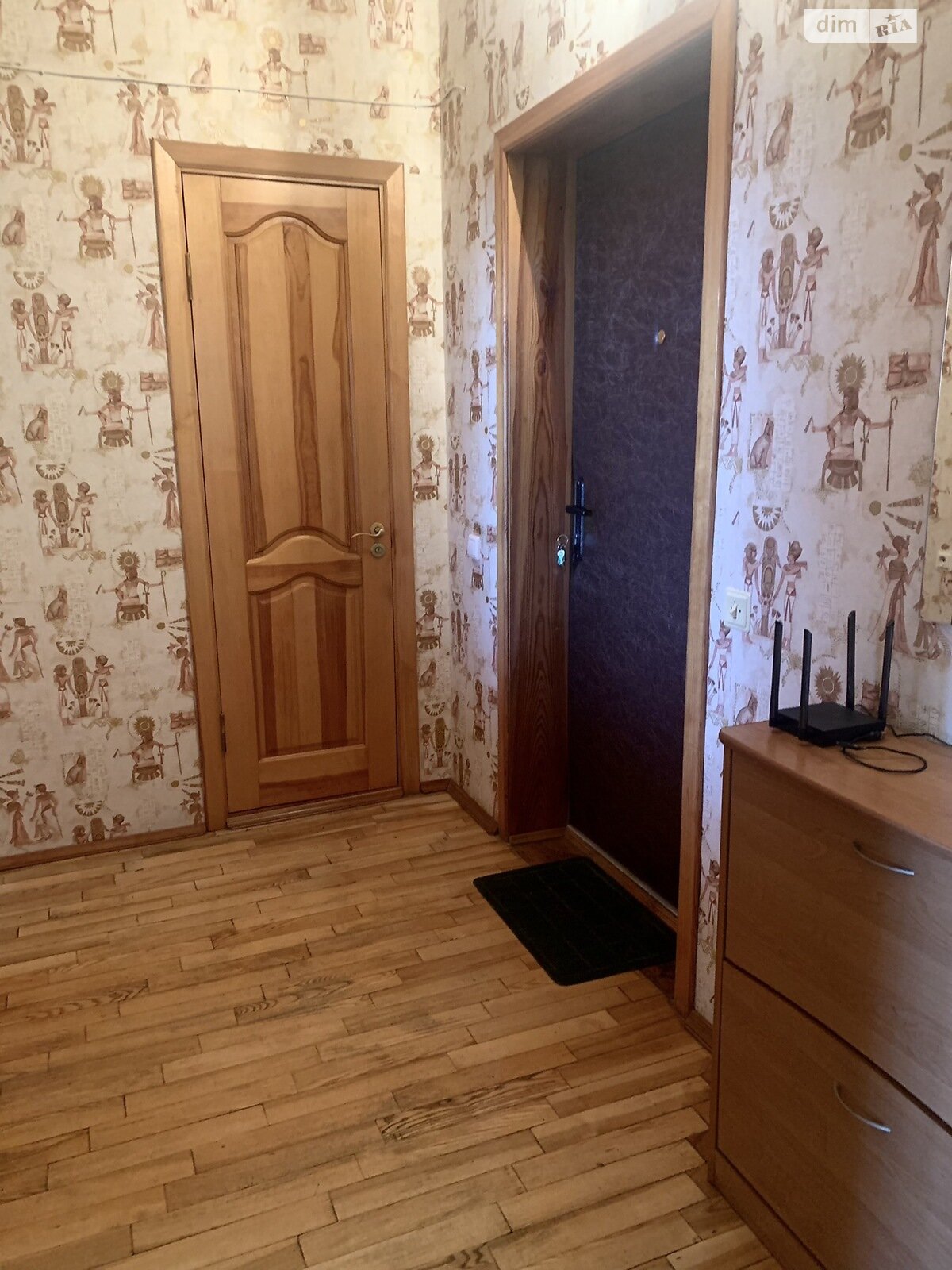 однокомнатная квартира в Киеве, район Осокорки, на просп. Николая Бажана 12 в аренду на долгий срок помесячно фото 1 однокомнатная квартира в Киеве, район Осокорки, на просп. Николая Бажана 12 в аренду на долгий срок помесячно фото 1