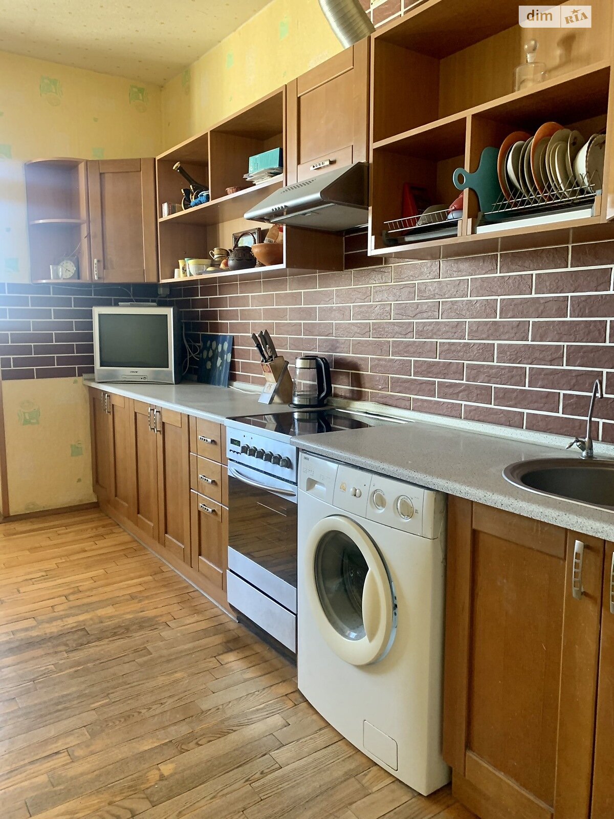 однокомнатная квартира в Киеве, район Осокорки, на просп. Николая Бажана 12 в аренду на долгий срок помесячно фото 1 однокомнатная квартира в Киеве, район Осокорки, на просп. Николая Бажана 12 в аренду на долгий срок помесячно фото 1