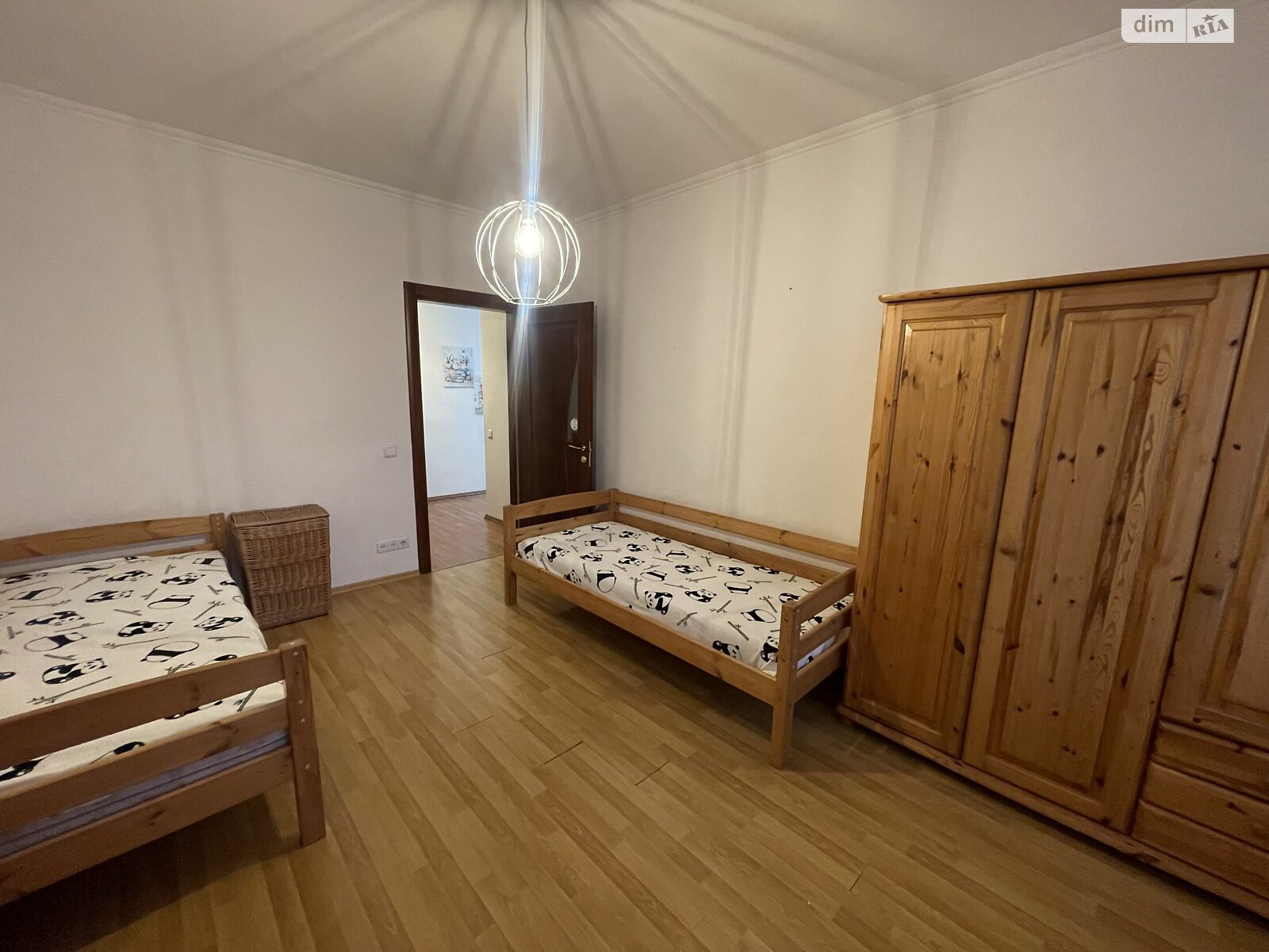 трехкомнатная квартира в Киеве, район Осокорки, на просп. Николая Бажана 14 в аренду на долгий срок помесячно фото 1 трехкомнатная квартира в Киеве, район Осокорки, на просп. Николая Бажана 14 в аренду на долгий срок помесячно фото 1